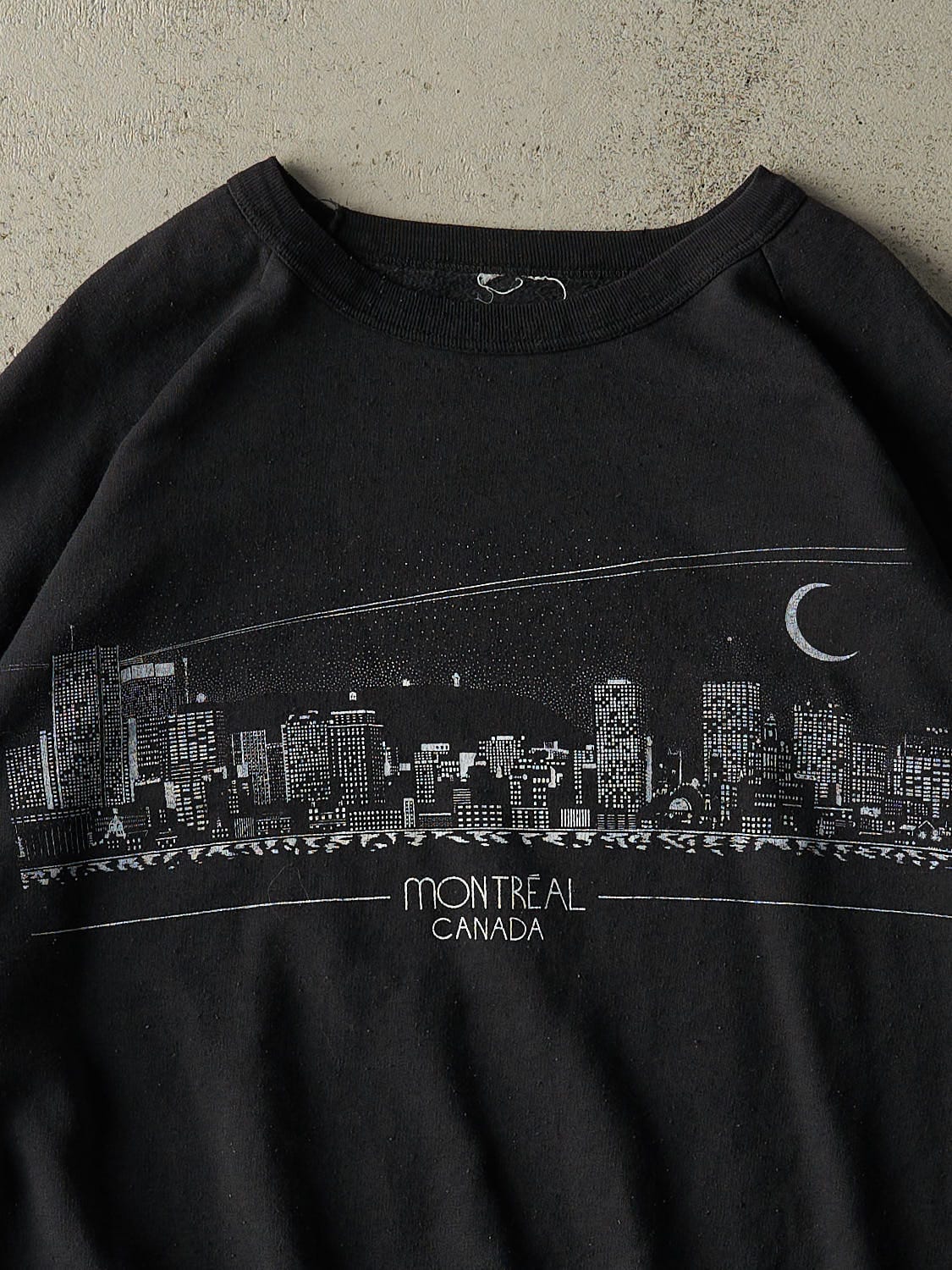Vintage 80s Black Montreal Canada Crewneck (XL)