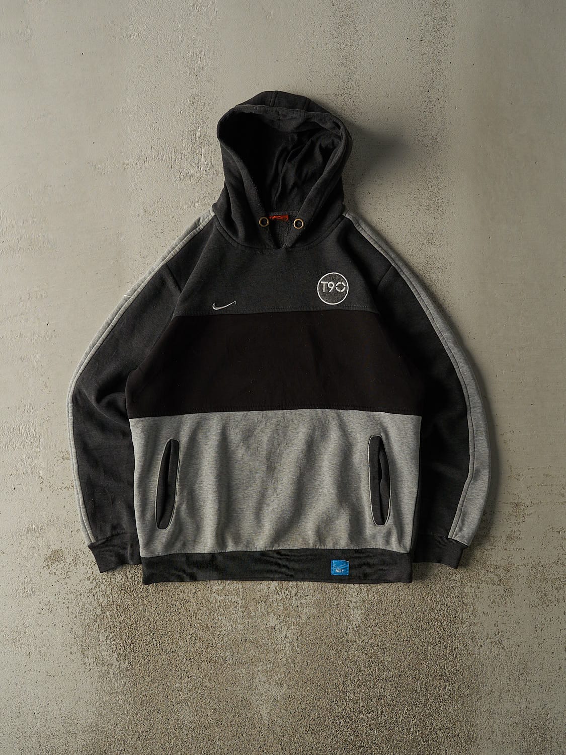 Vintage Y2K Black Nike T90 Bootleg Hoodie (L/XL)