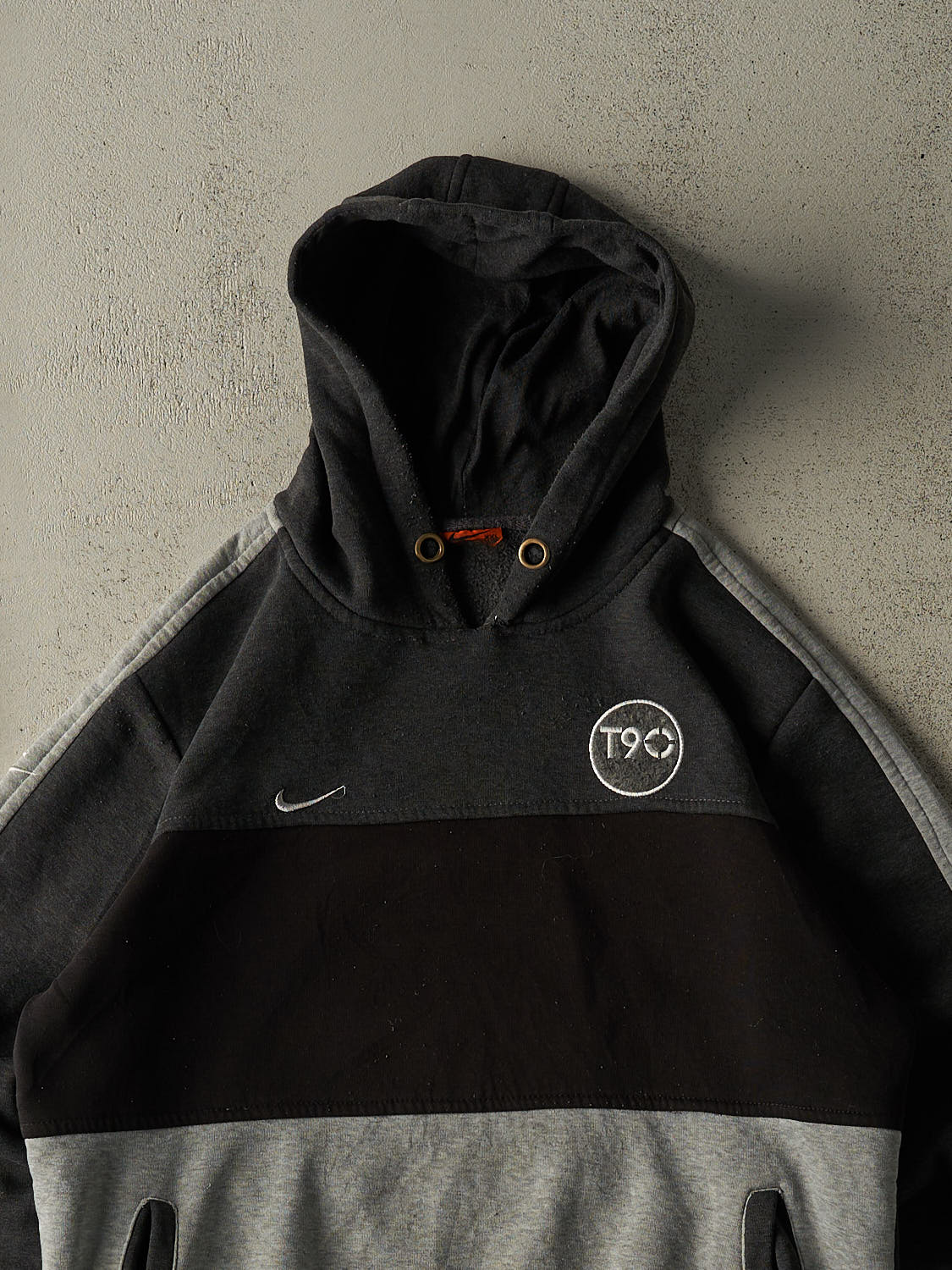 Vintage Y2K Black Nike T90 Bootleg Hoodie (L/XL)