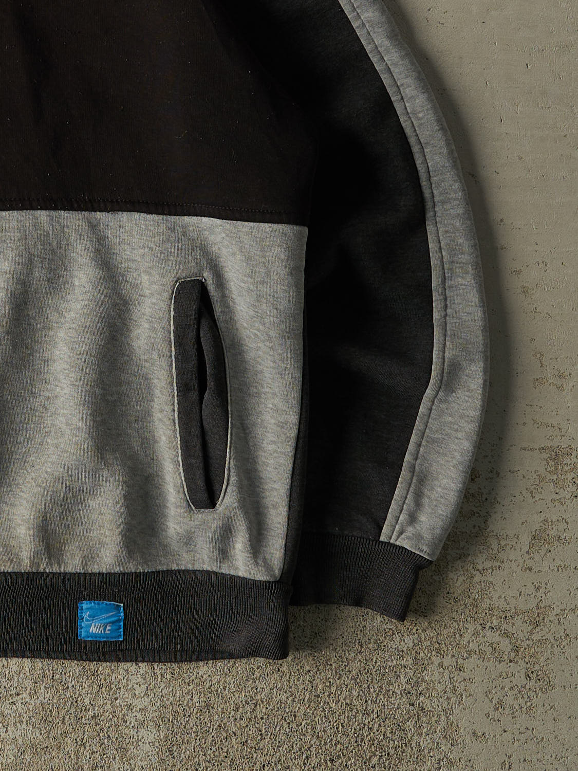 Vintage Y2K Black Nike T90 Bootleg Hoodie (L/XL)