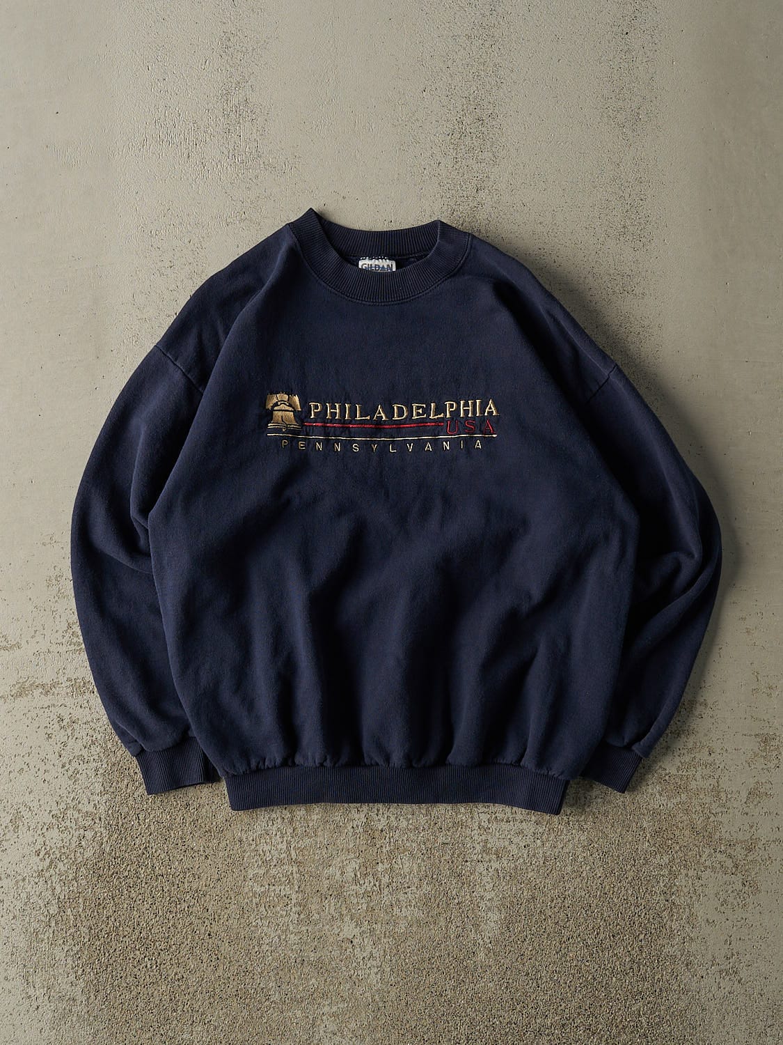 Vintage 90s Navy Blue Philadelphia Embroidered Crewneck (M)