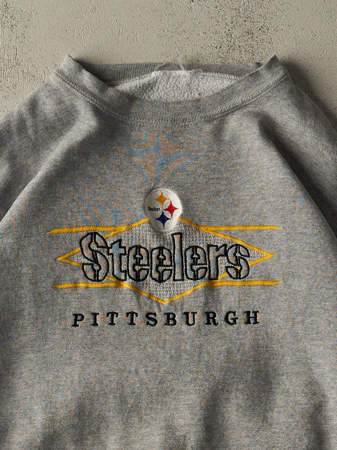 Vintage 90s Grey Pittsburgh Steelers Embroidered Crewneck (XL/XXL)