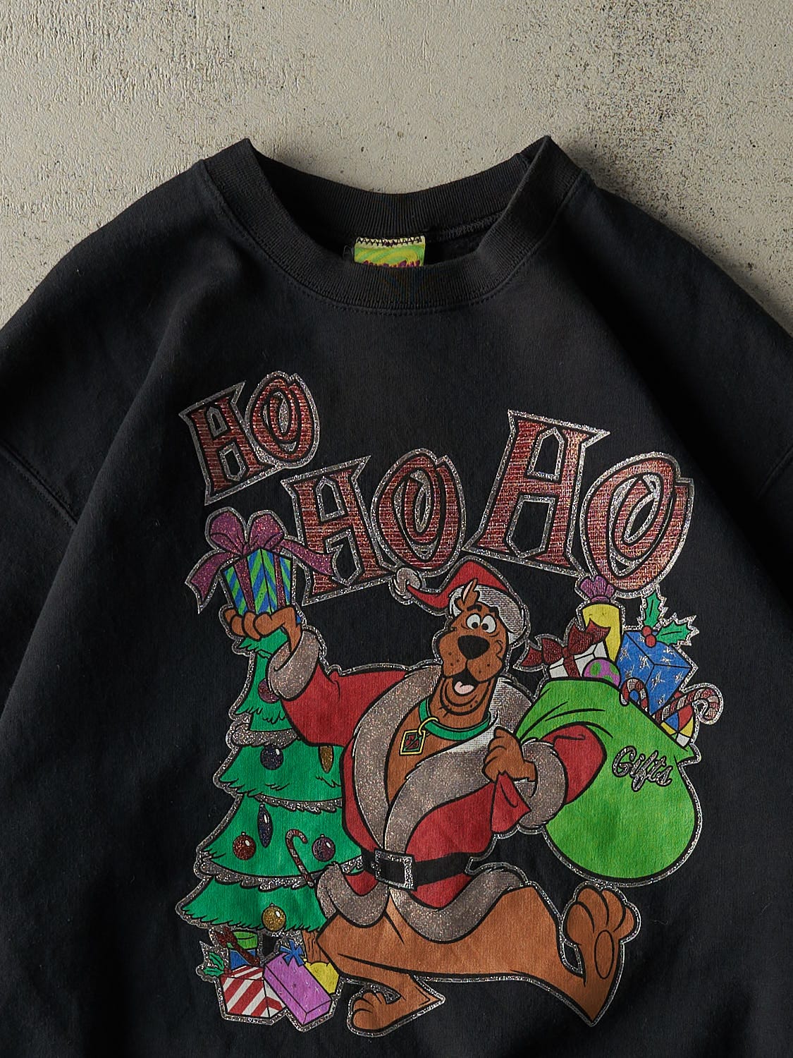 Vintage 90s Black Scooby Doo "Ho Ho Ho" Crewneck (M/L)
