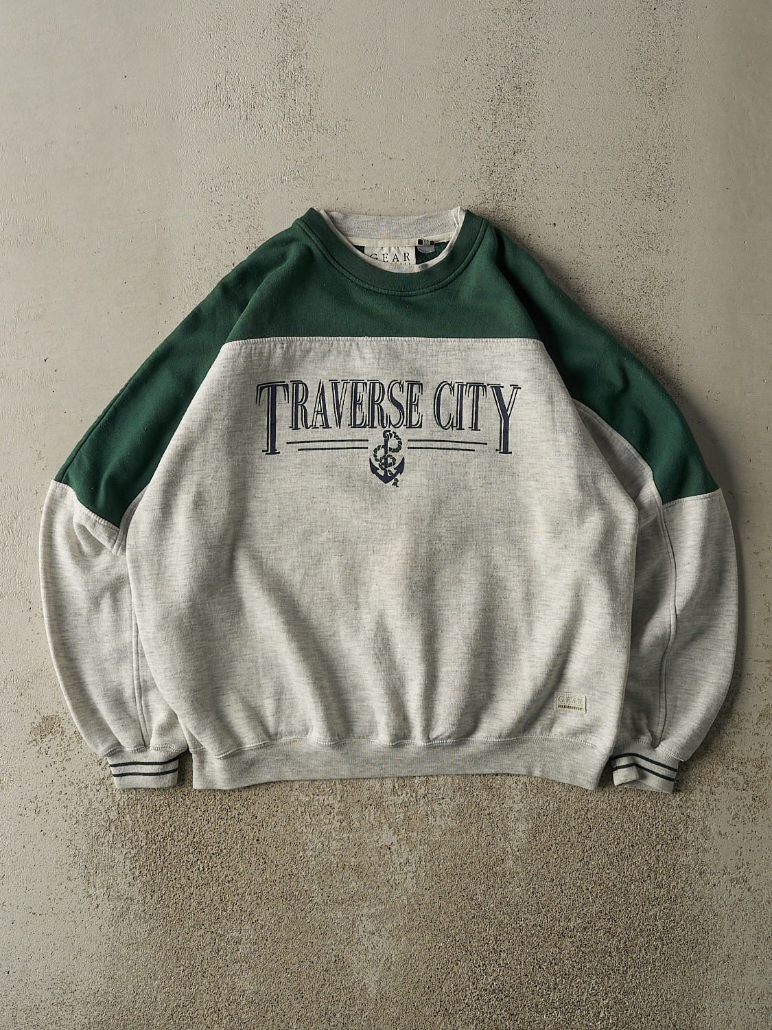 Vintage 90s Heather Grey & Green Traverse City Crewneck (L)