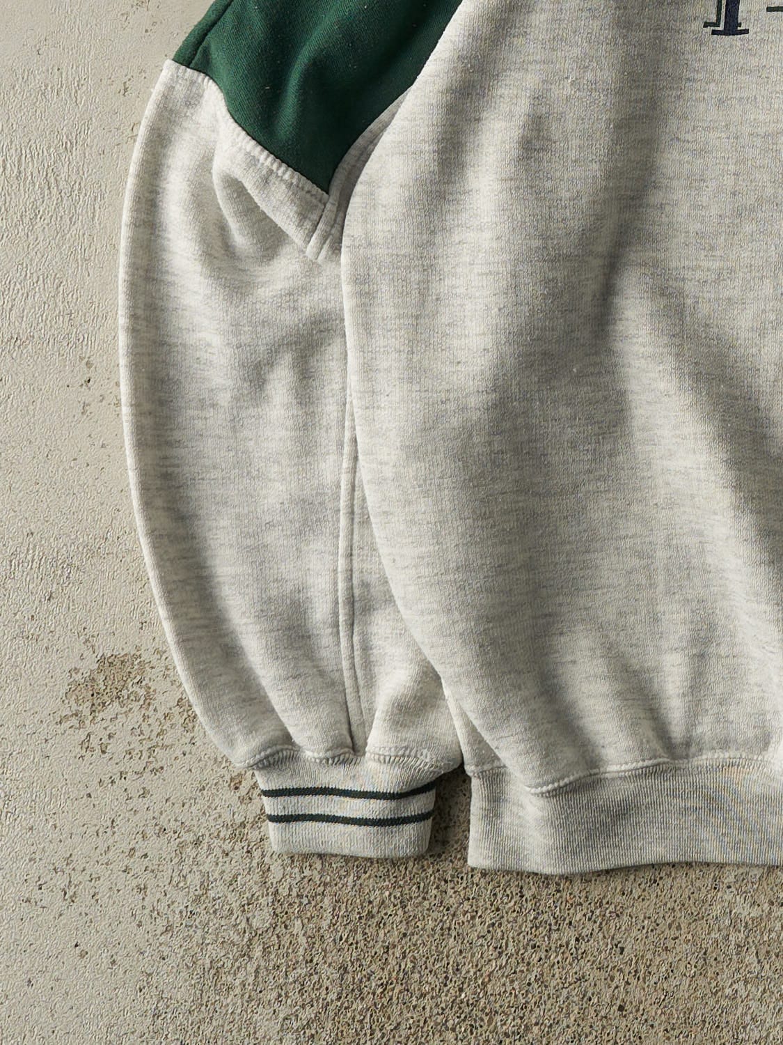 Vintage 90s Heather Grey & Green Traverse City Crewneck (L)