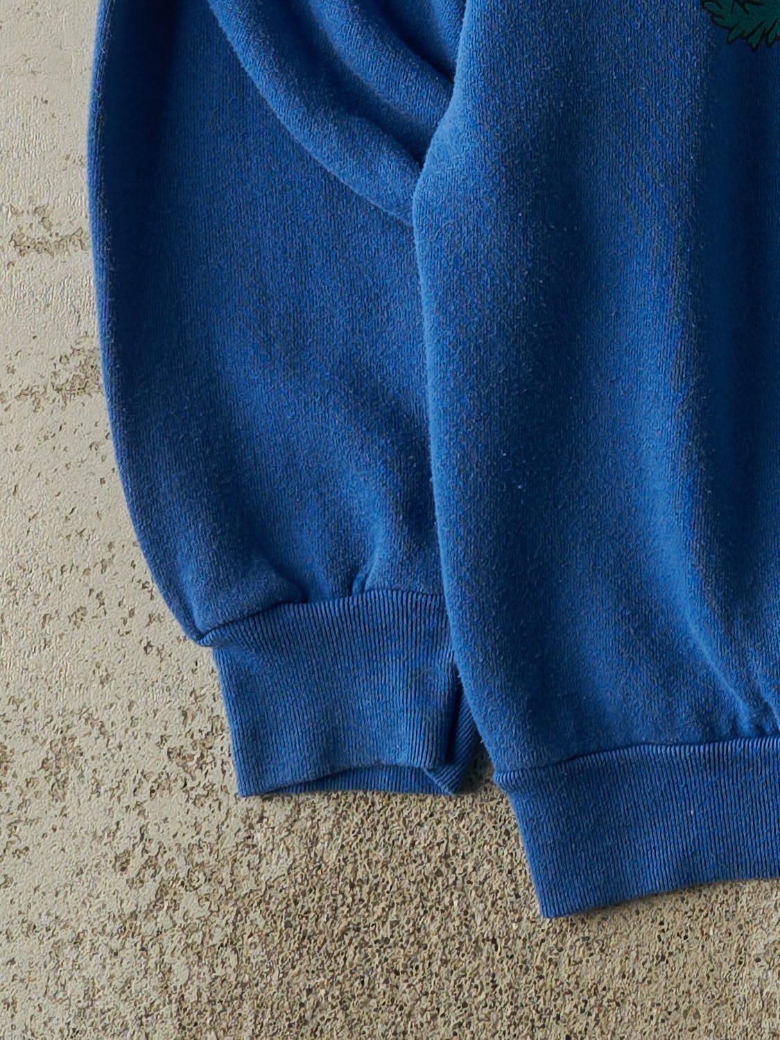 Vintage 95' Blue Bugs Bunny Holiday Crewneck (L/XL)