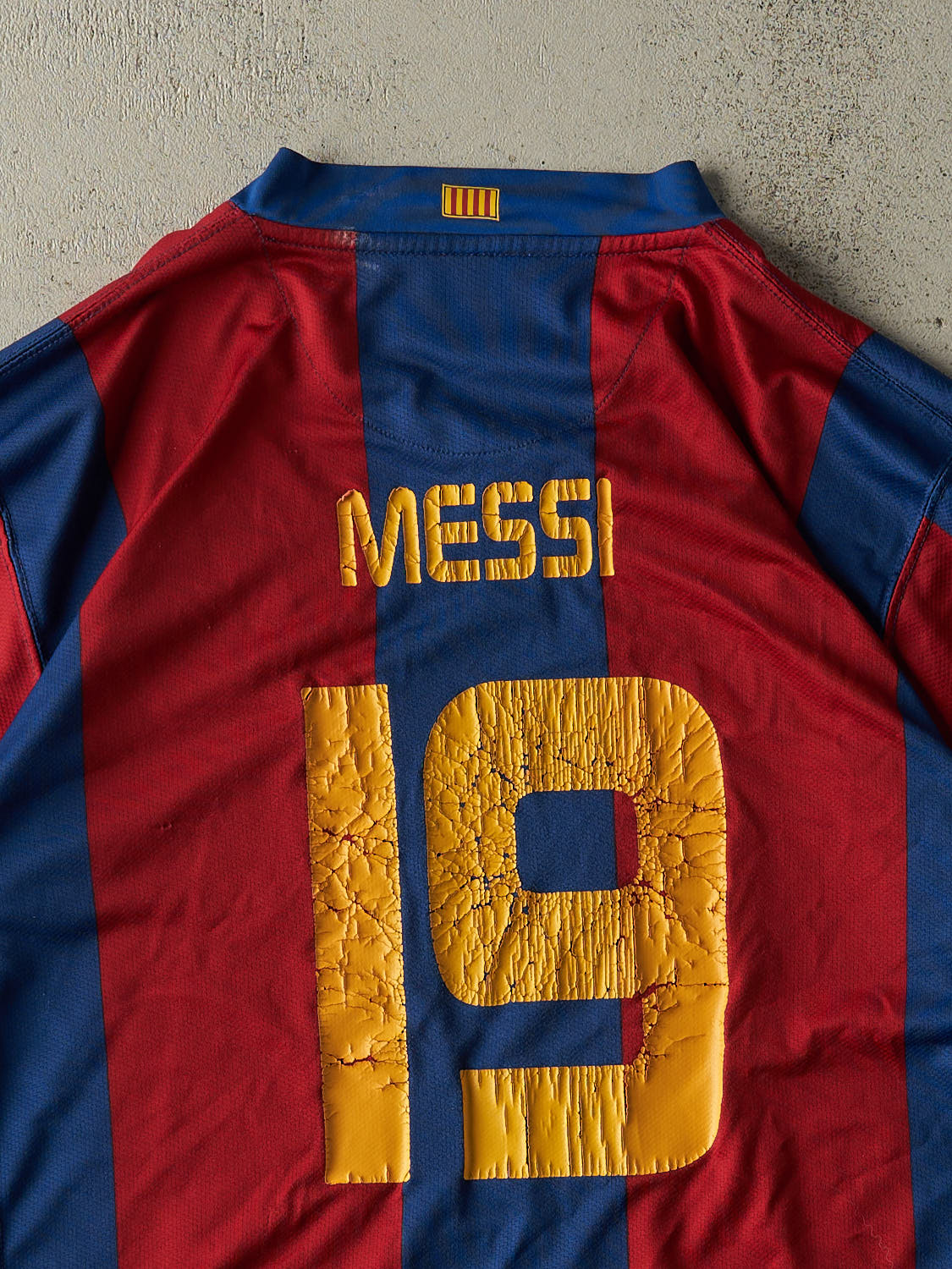 Vintage Y2K Red & Blue FC Barcelona Nike Lionel Messi Jersey (XL)