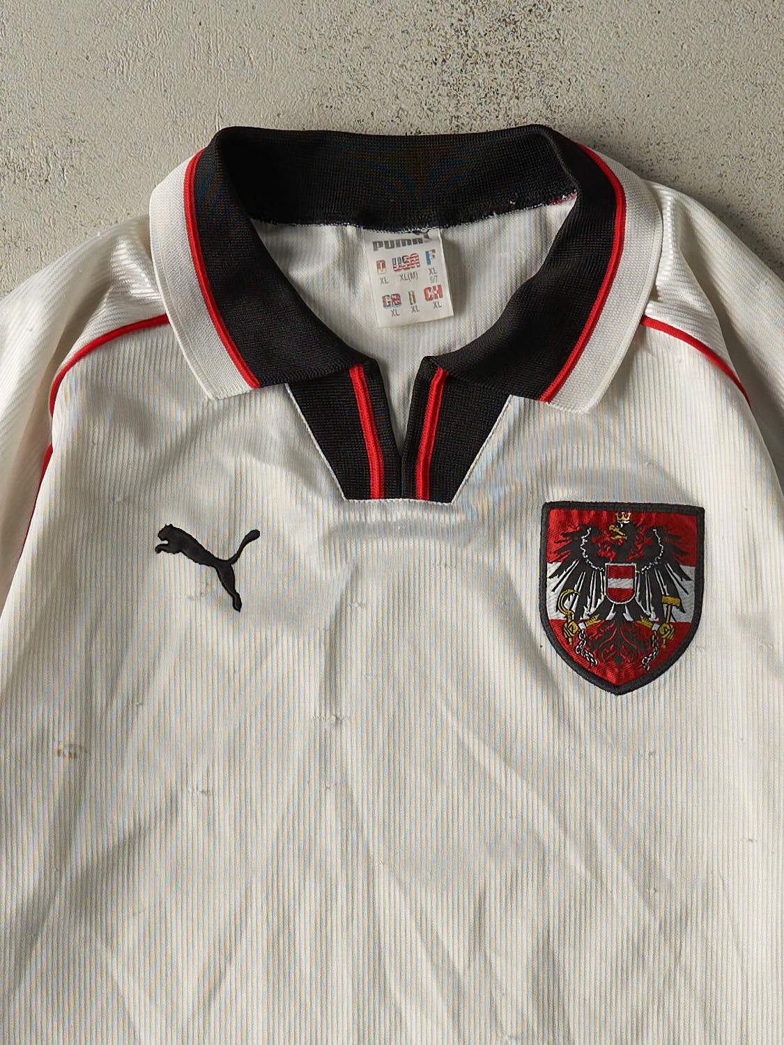 Vintage 90s White & Black Austria Puma Soccer Jersey (L)