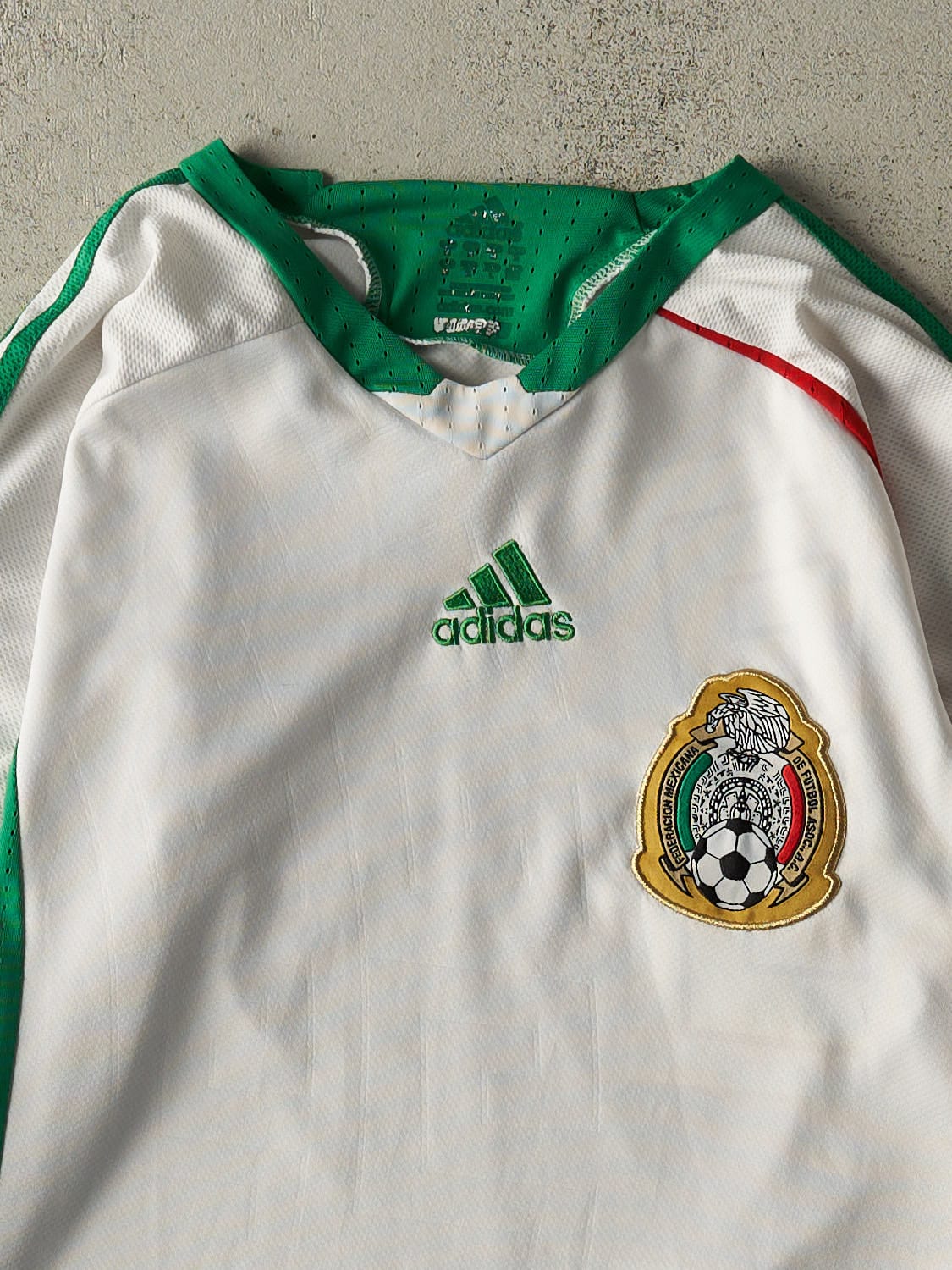 Vintage 07' White Adidas Mexico Soccer Jersey (M)