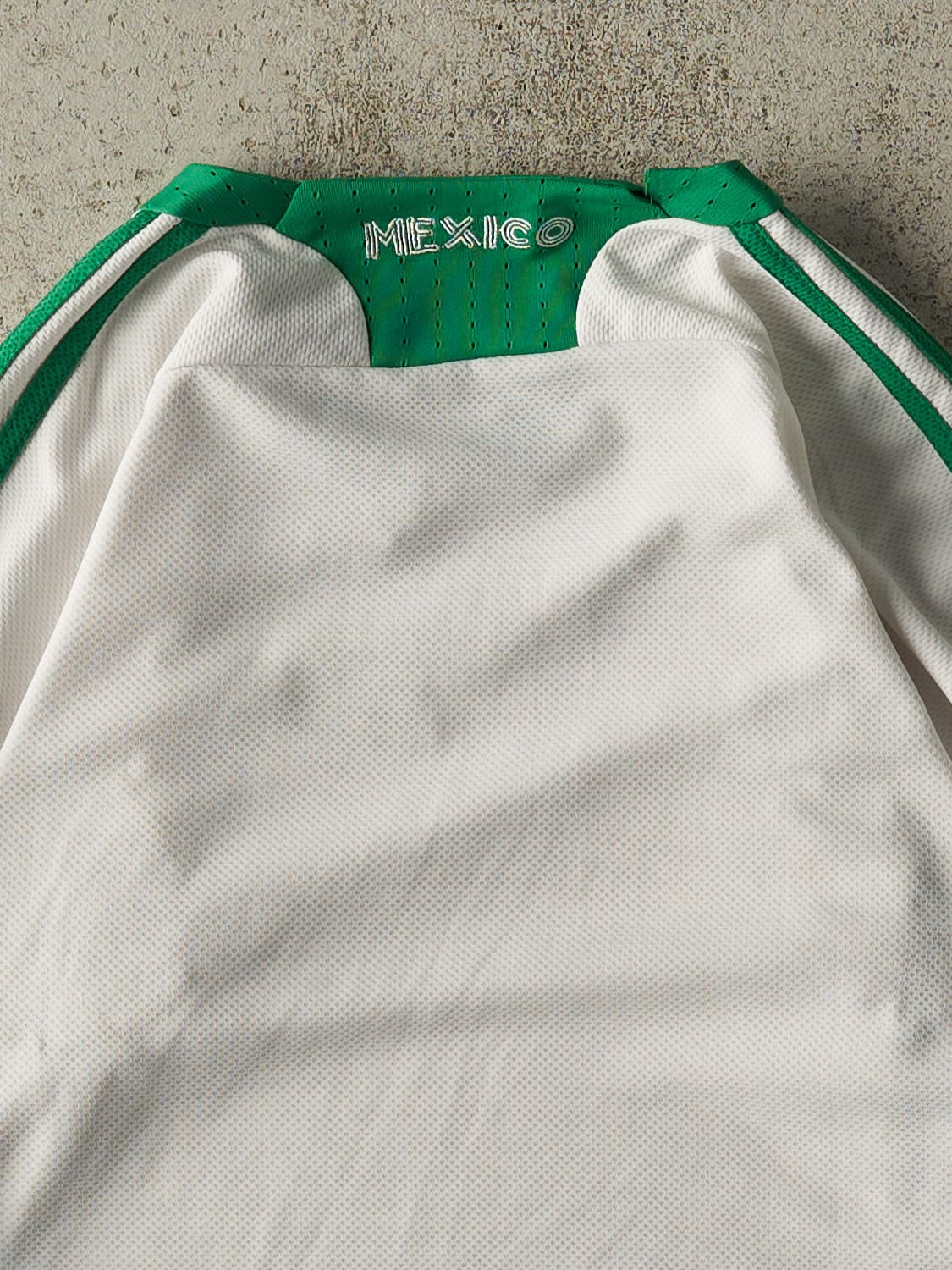 Vintage 07' White Adidas Mexico Soccer Jersey (M)