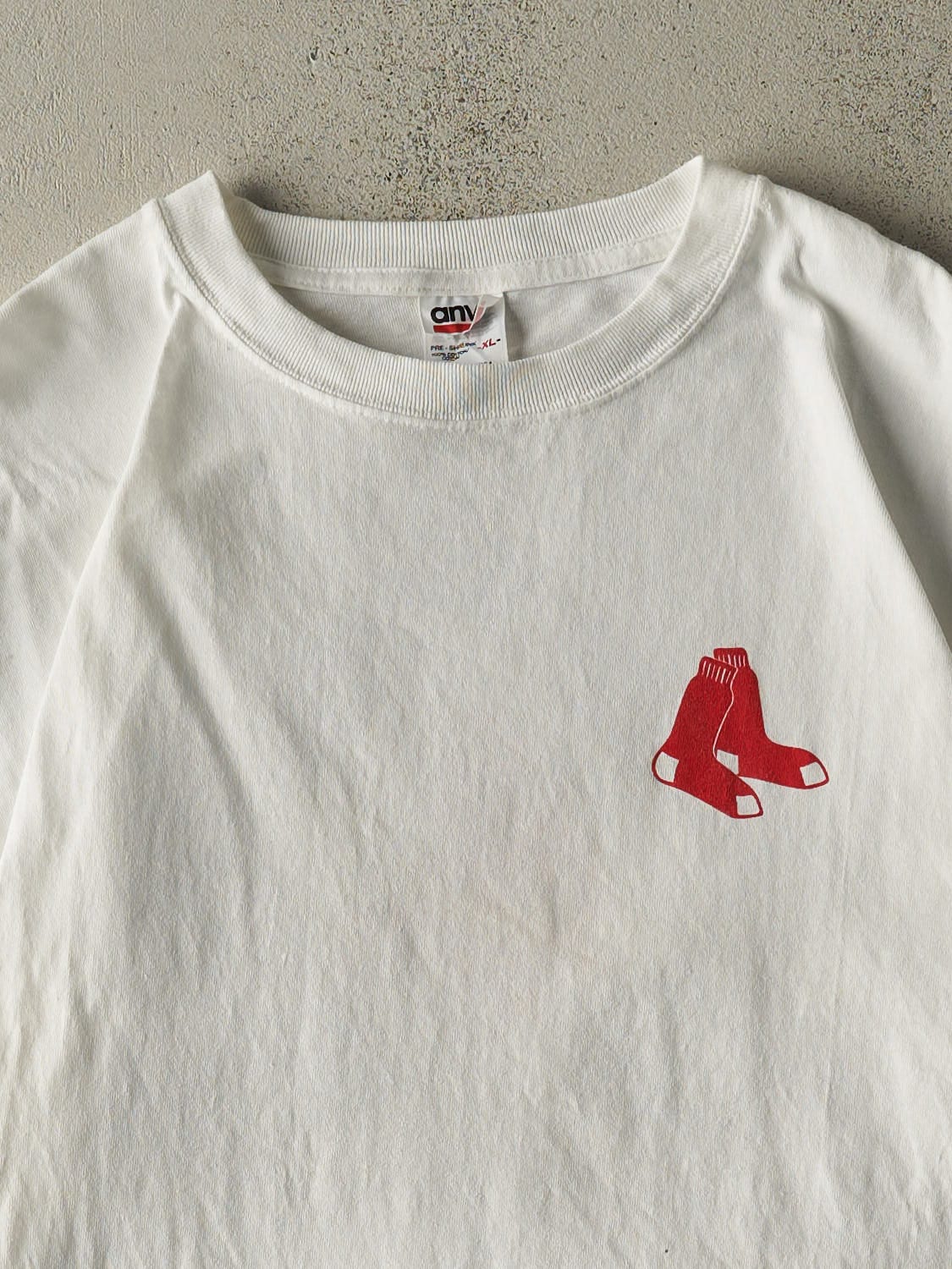 Vintage 01' White Boston Red Sox Tee (XL)