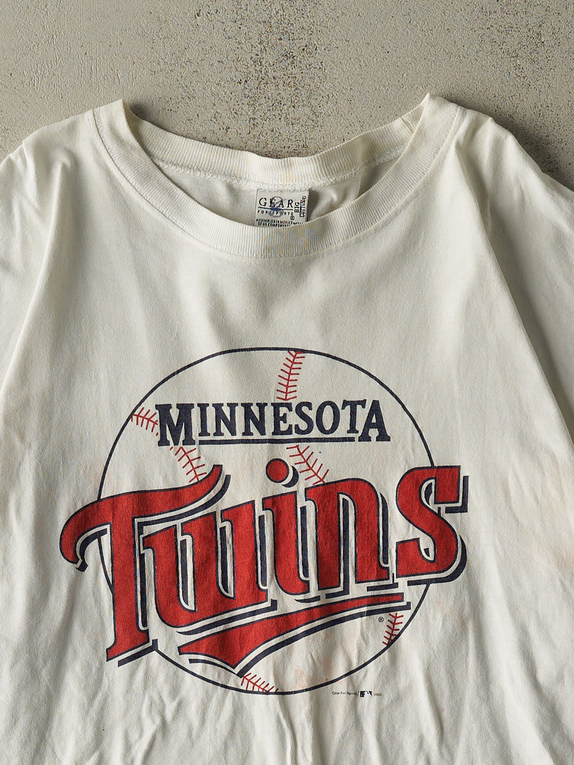 Vintage 00' White Minnesota Twins Tee (XL/XXL)