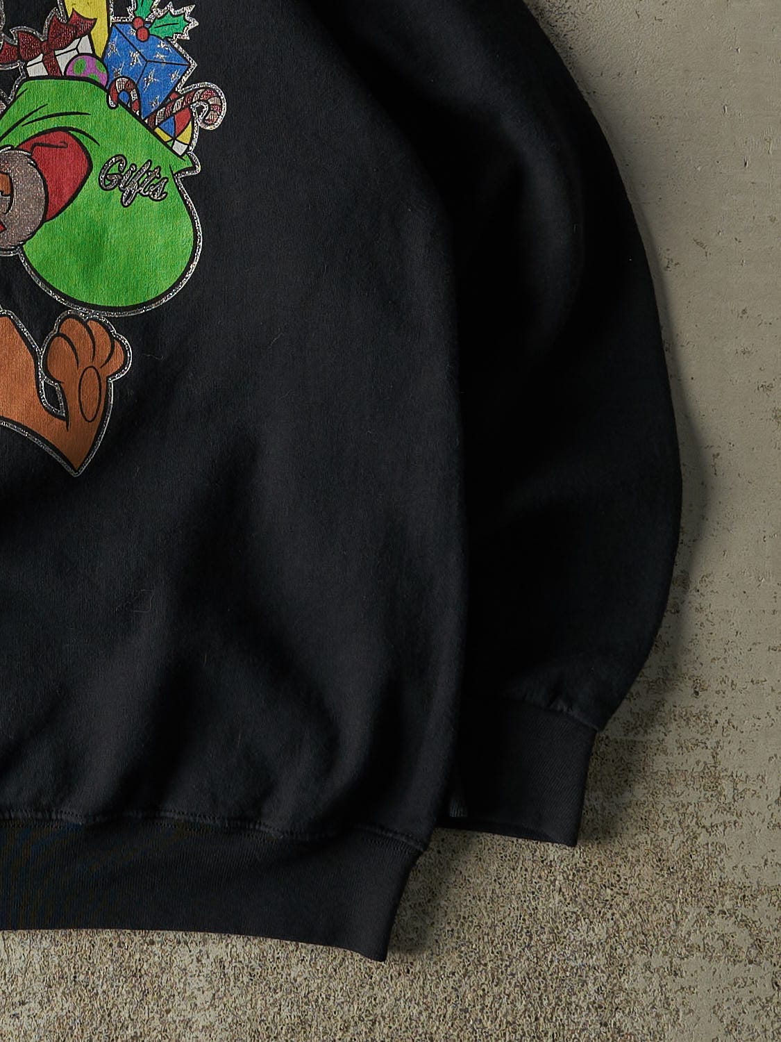 Vintage 90s Black Scooby Doo "Ho Ho Ho" Crewneck (M/L)