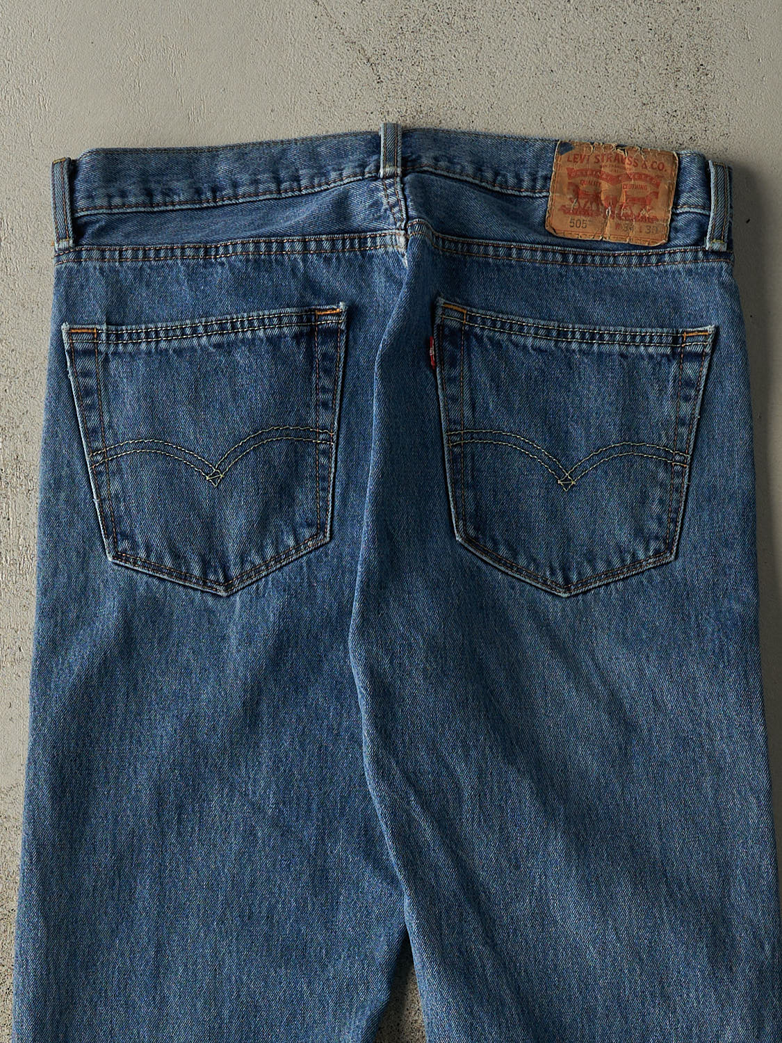 Vintage Y2K Dark Wash Levi's 505 Jeans (34x29.5)