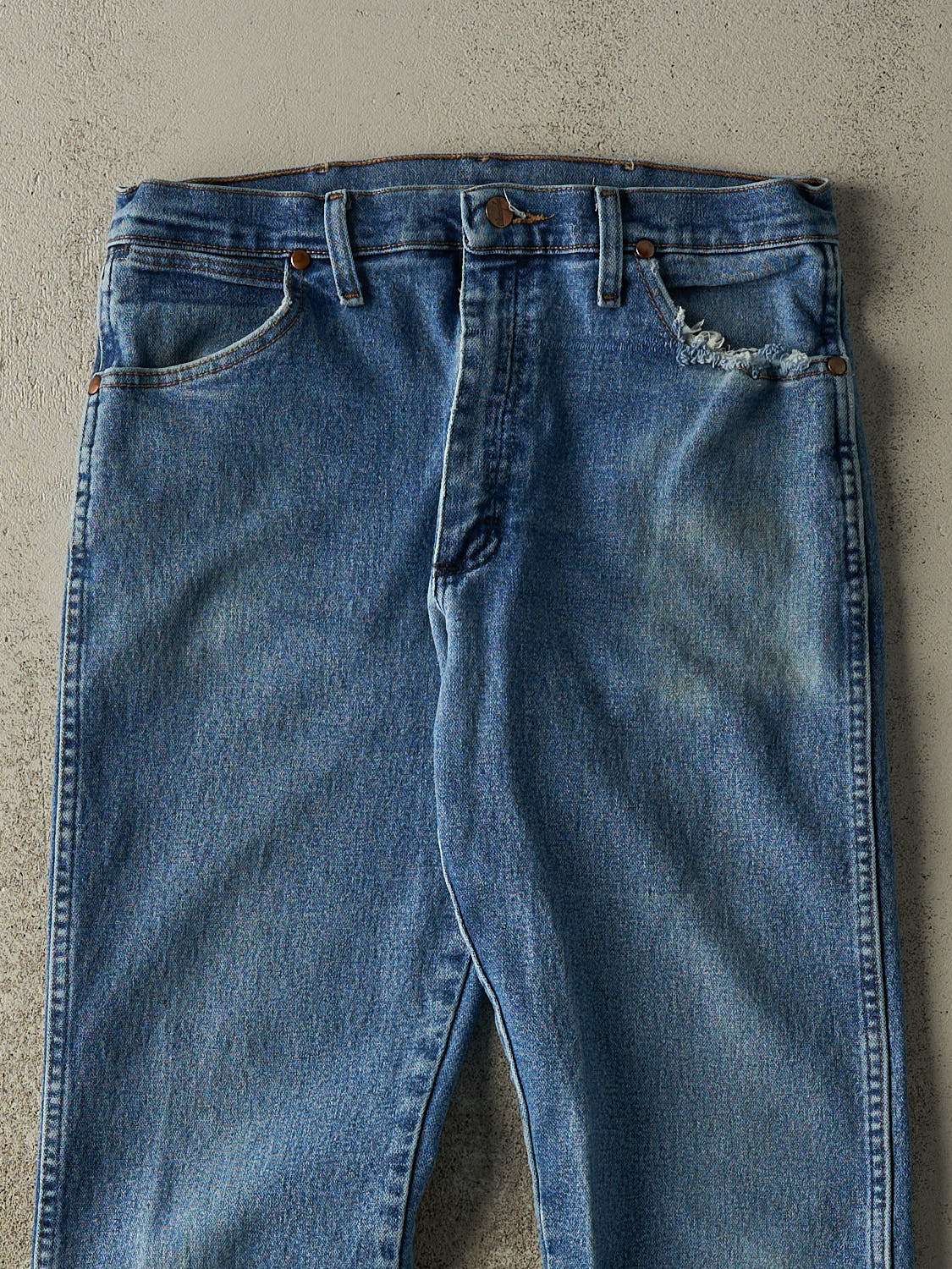 Vintage 80s Mid Wash Wrangler Jeans (31x33)