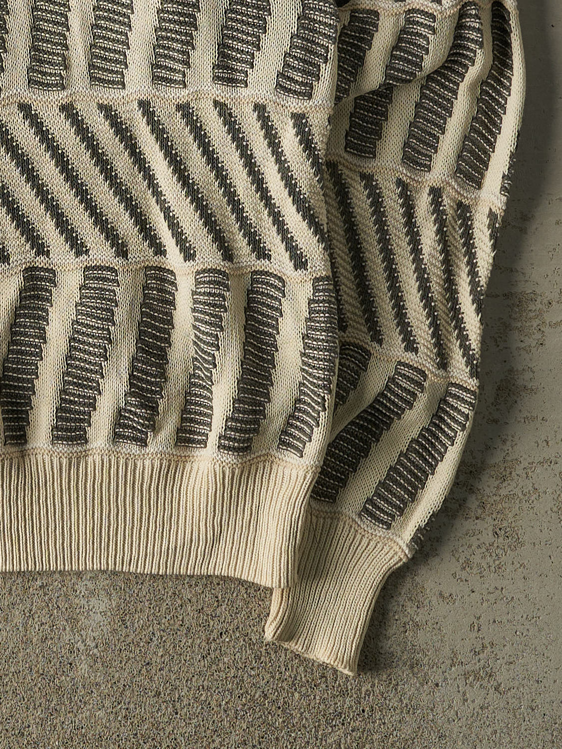 Vintage 90s Beige & Green Patterned Knit (L/XL)