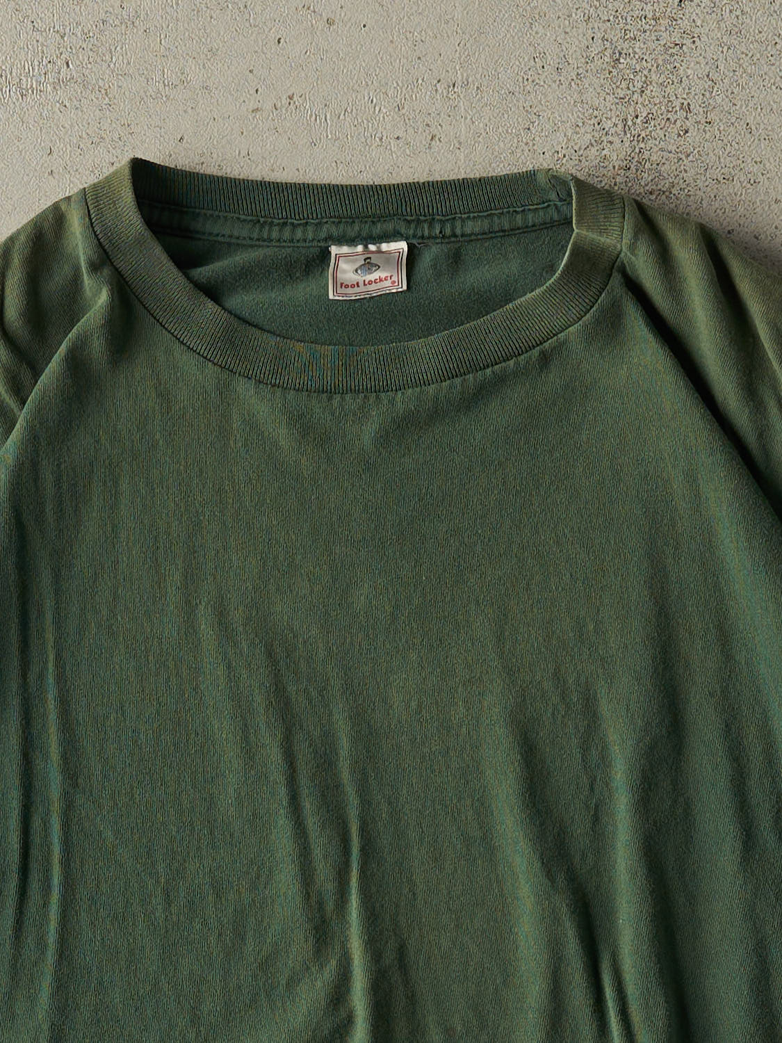 Vintage 90s Sun Faded Green Blank Tee (M/L)