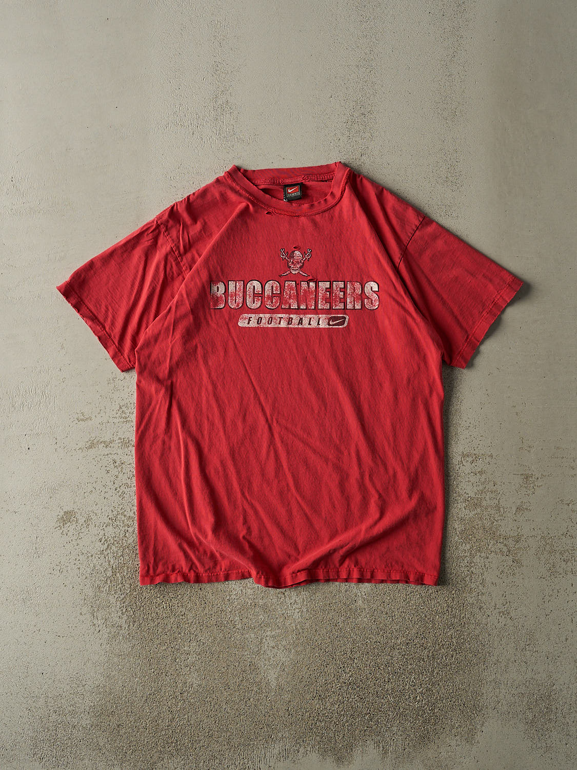 Vintage 90s Red Tampa Bay Buccaneers Nike Tee (XL/XXL)