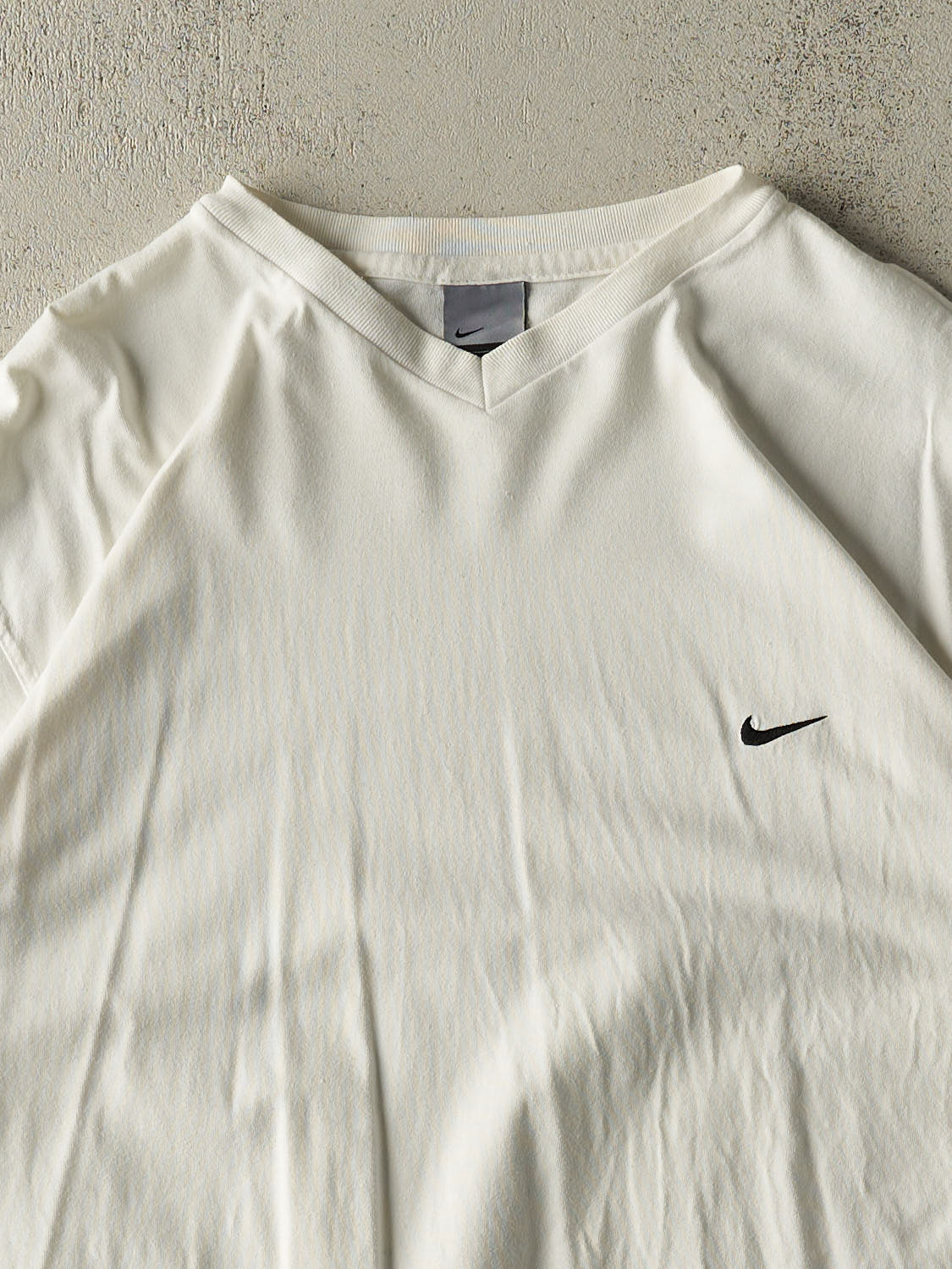 Vintage Y2K White Nike Embroidered V Neck Tee (XL)