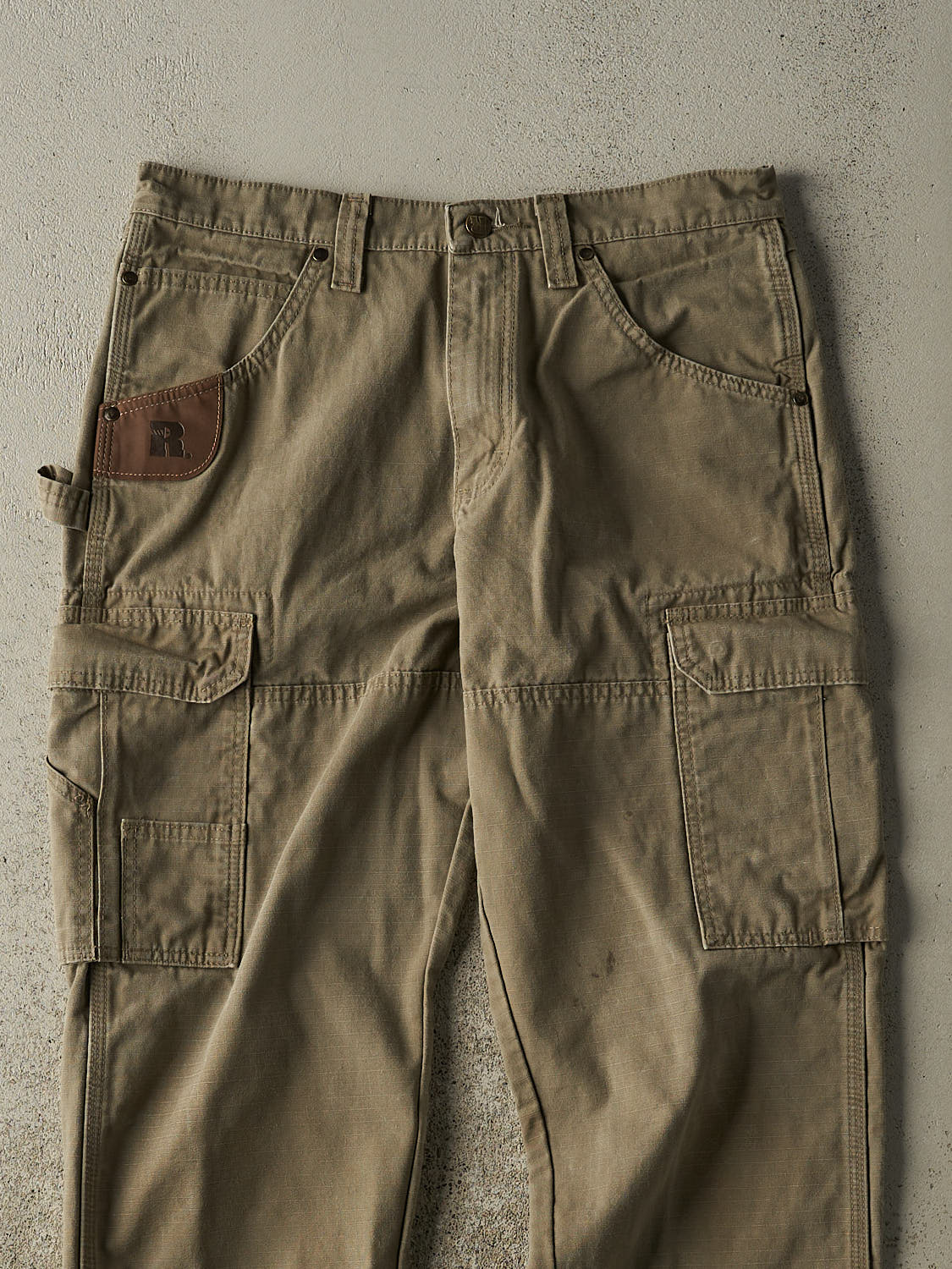 Vintage 90s Beige Wrangler Utility Cargo Pants (32x29.5)