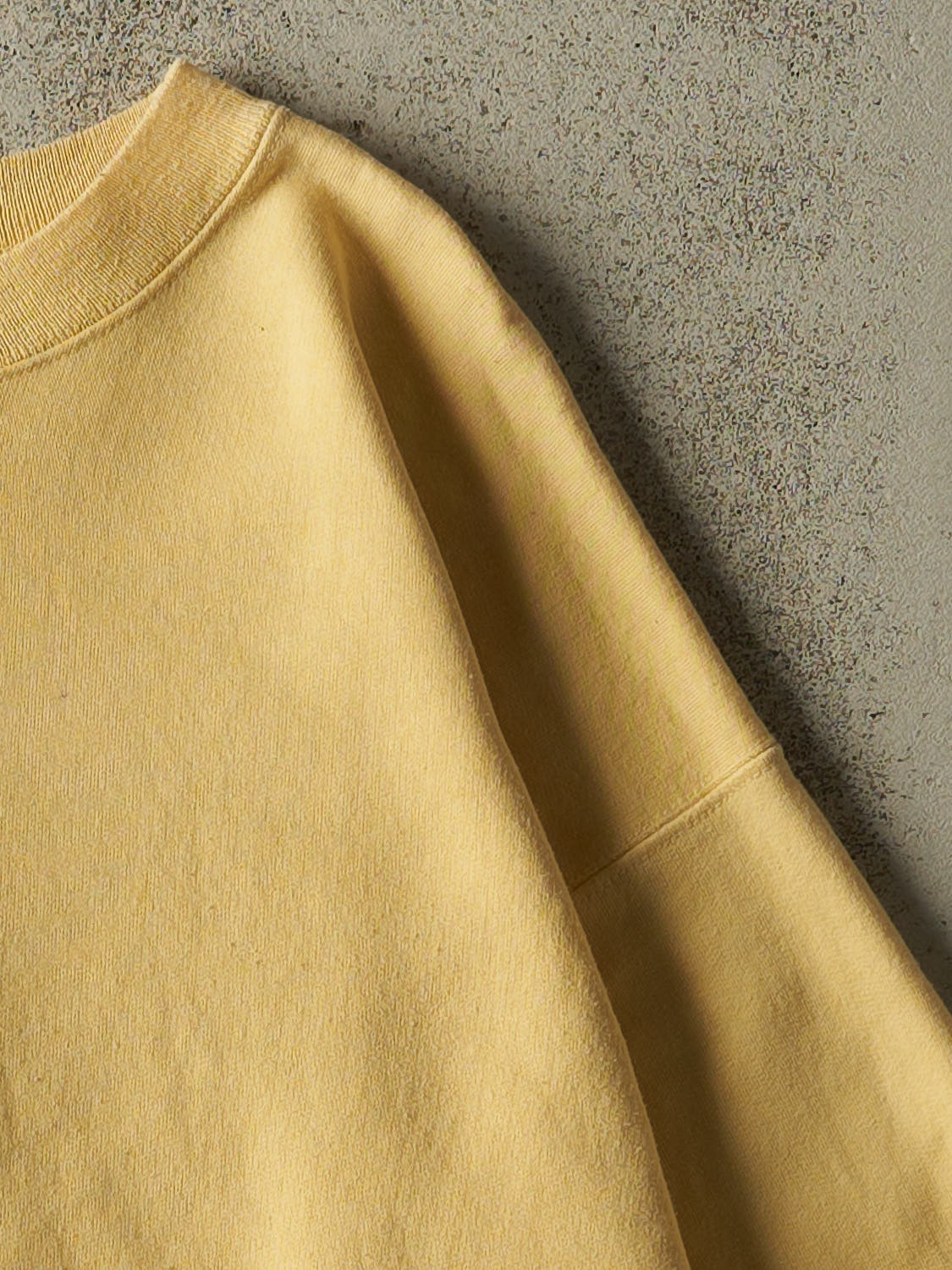 Vintage 90s Yellow Blank Crewneck (L)
