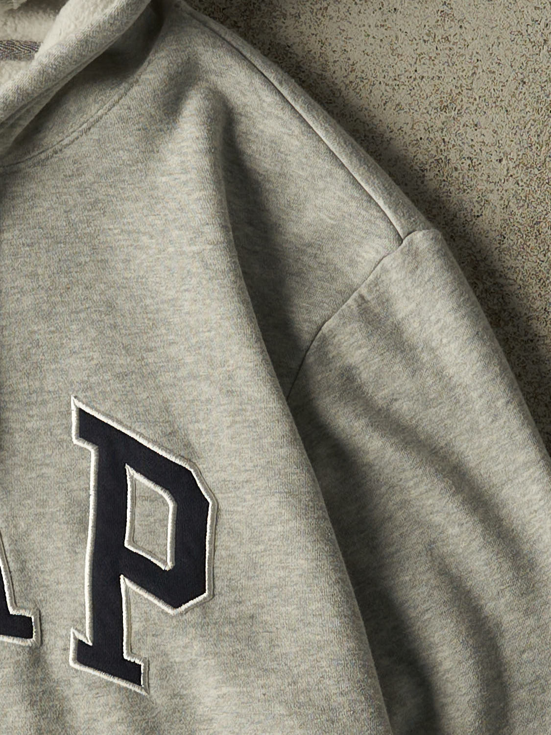 Vintage Y2K Grey Gap Embroidered Hoodie (M)
