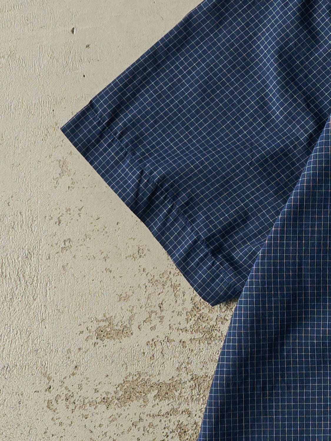 Vintage Y2K Blue Van Heusen Button Up Cropped Tee (M/L)
