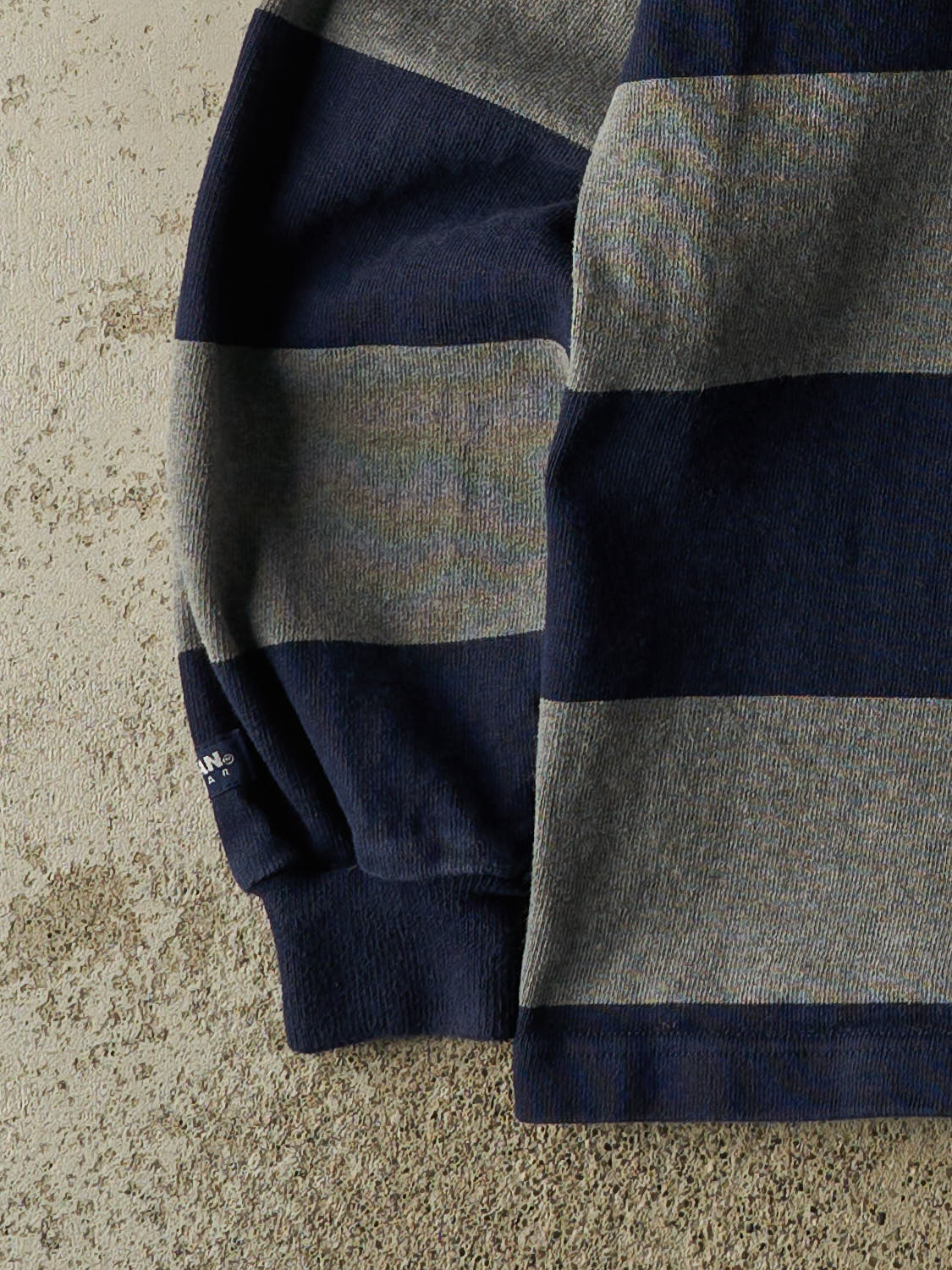 Vintage Y2K Grey Neuchatel Rugby Quarter Button Long Sleeve (M/L)