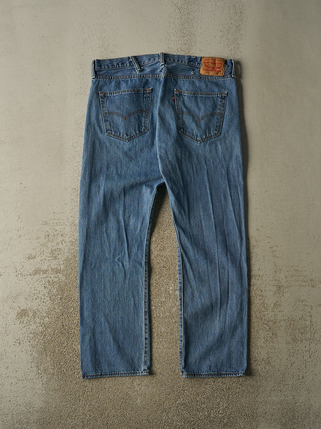 Vintage 90s Mid Wash Levi's 501 Jeans (38x30.5)