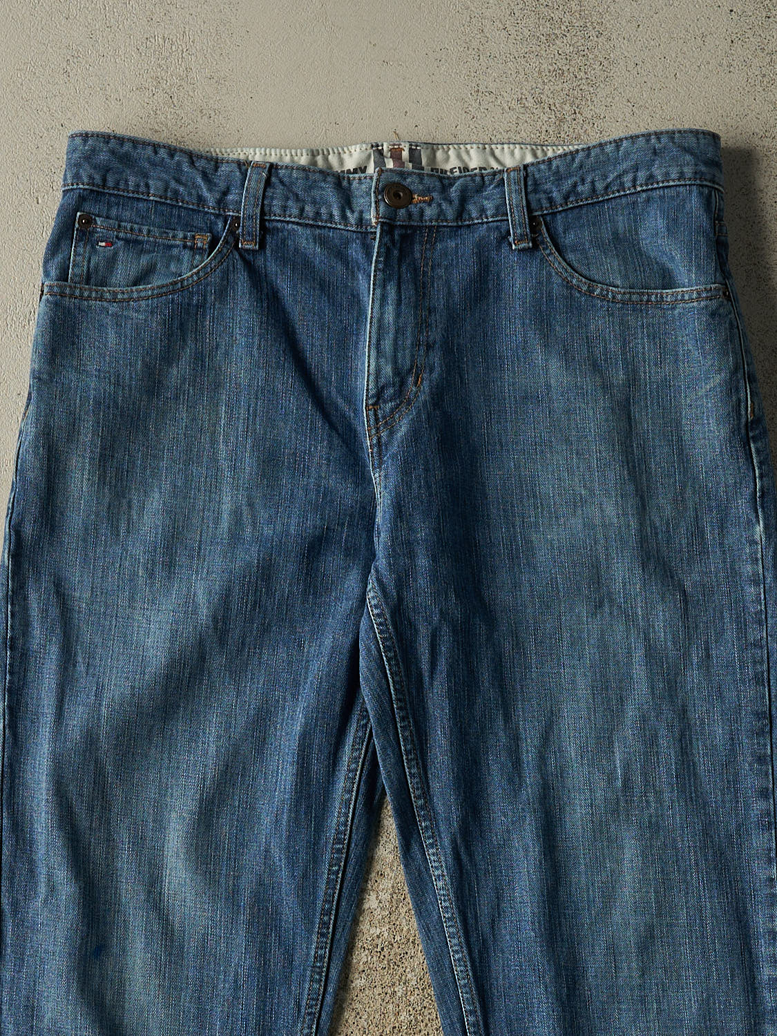 Vintage Y2K Dark Wash Tommy Hilfiger Jeans (36x31)