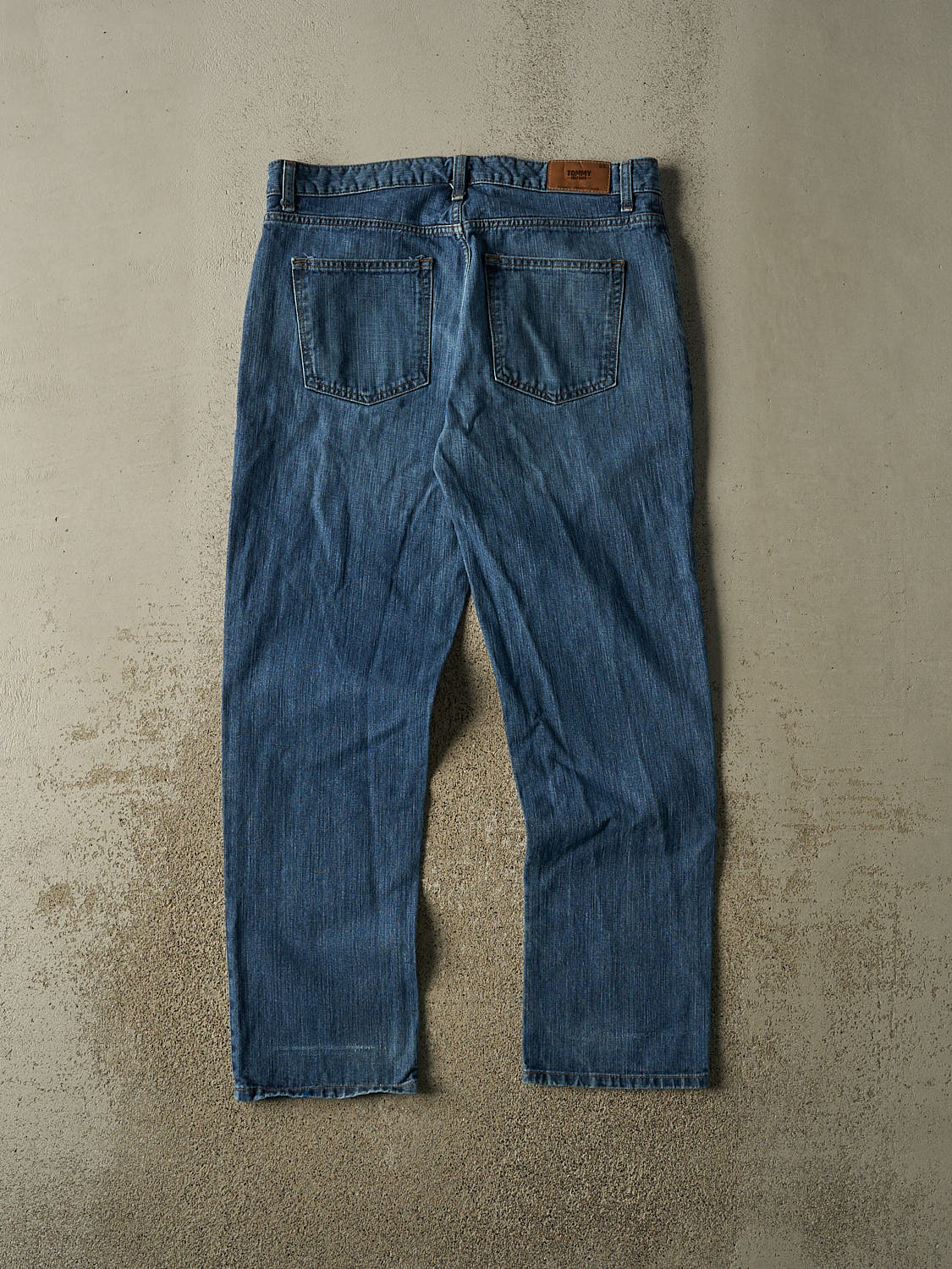 Vintage Y2K Dark Wash Tommy Hilfiger Jeans (36x31)