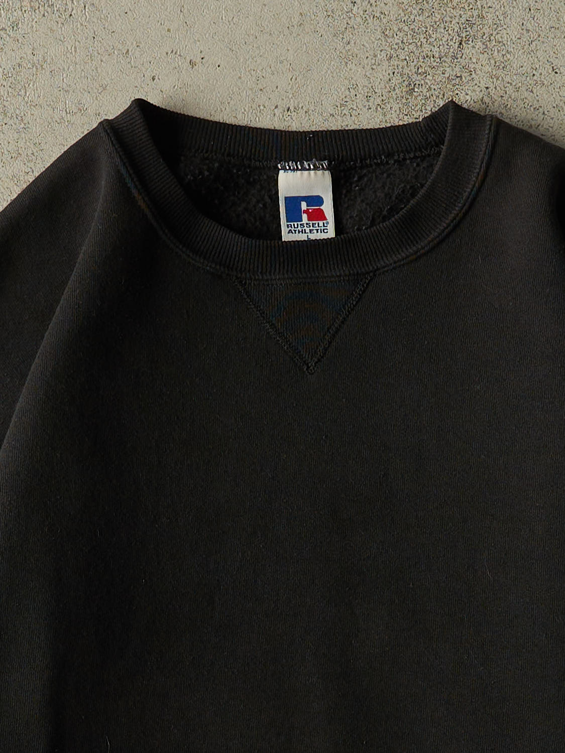 Vintage 90s Black Russell Athletic Blank Crewneck (L/XL)
