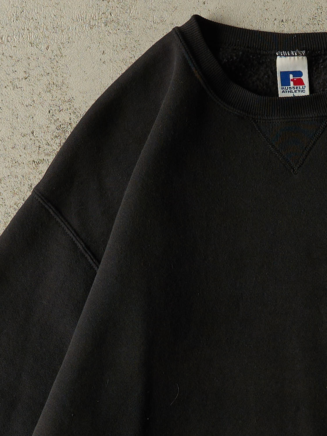 Vintage 90s Black Russell Athletic Blank Crewneck (L/XL)