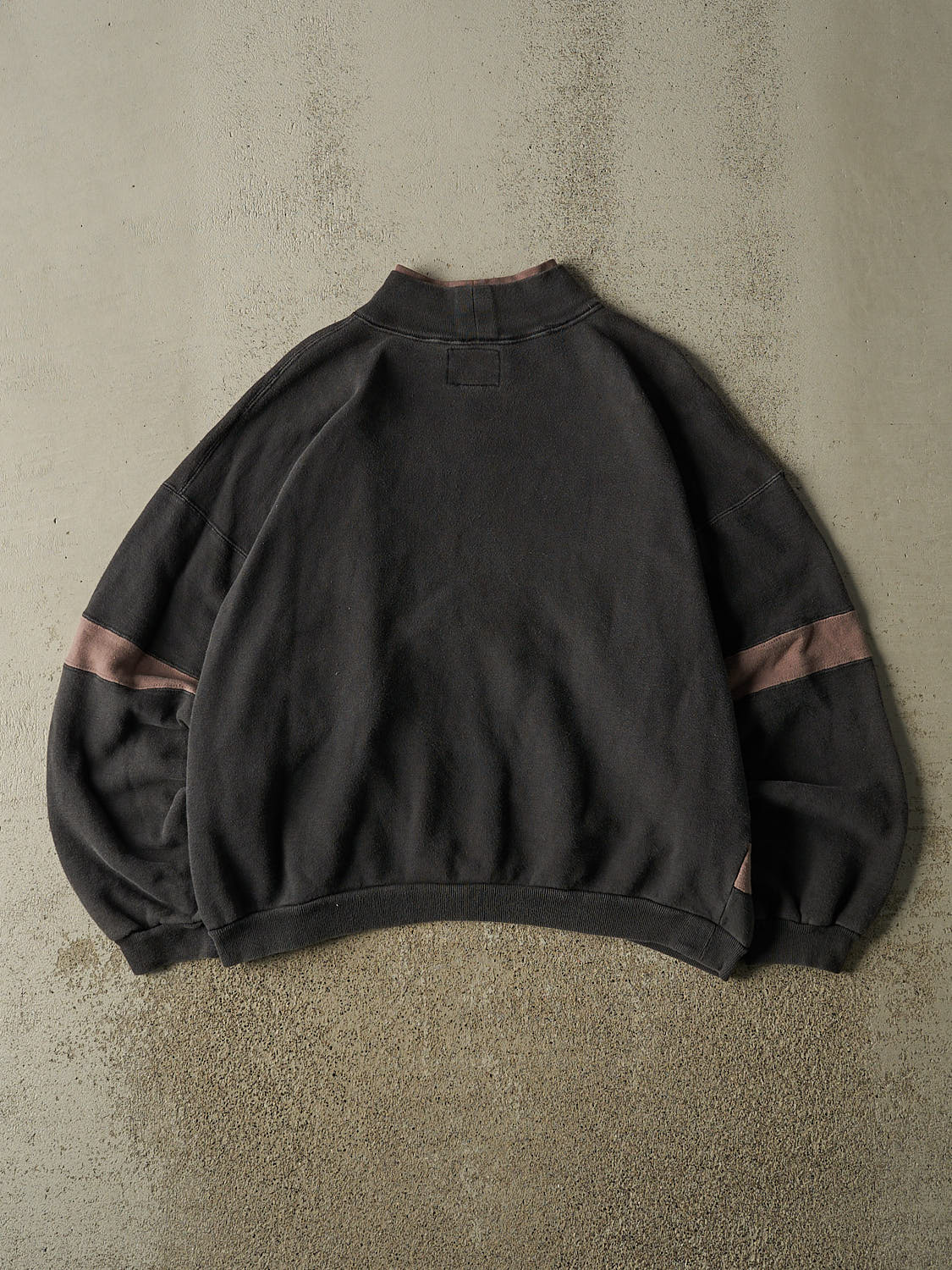 Vintage 90s Faded Black Northern Wilderness Striped Double Neck Crewneck (L/XL)