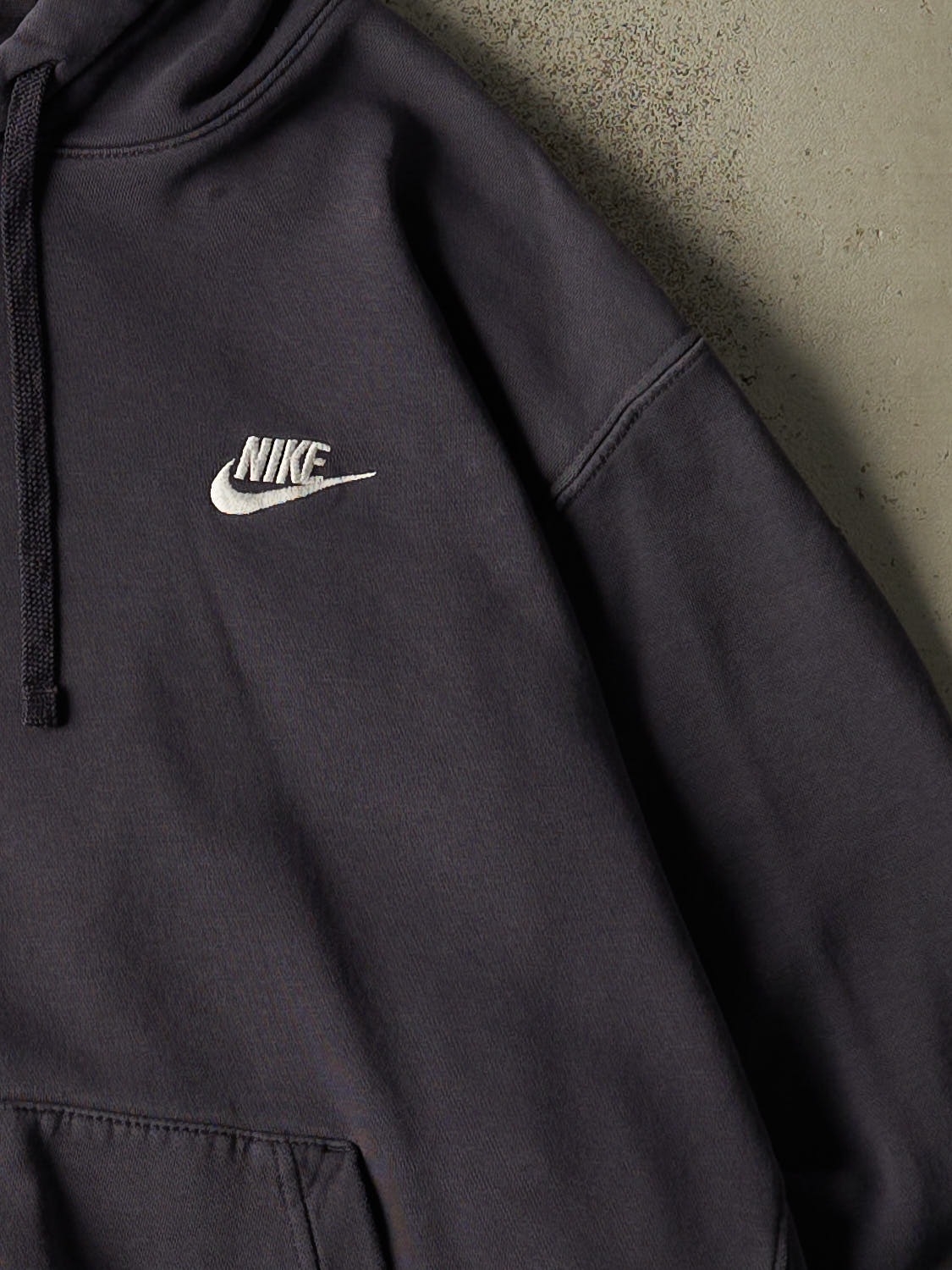 Vintage Y2K Faded Navy Nike Embroidered Hoodie (M/L)