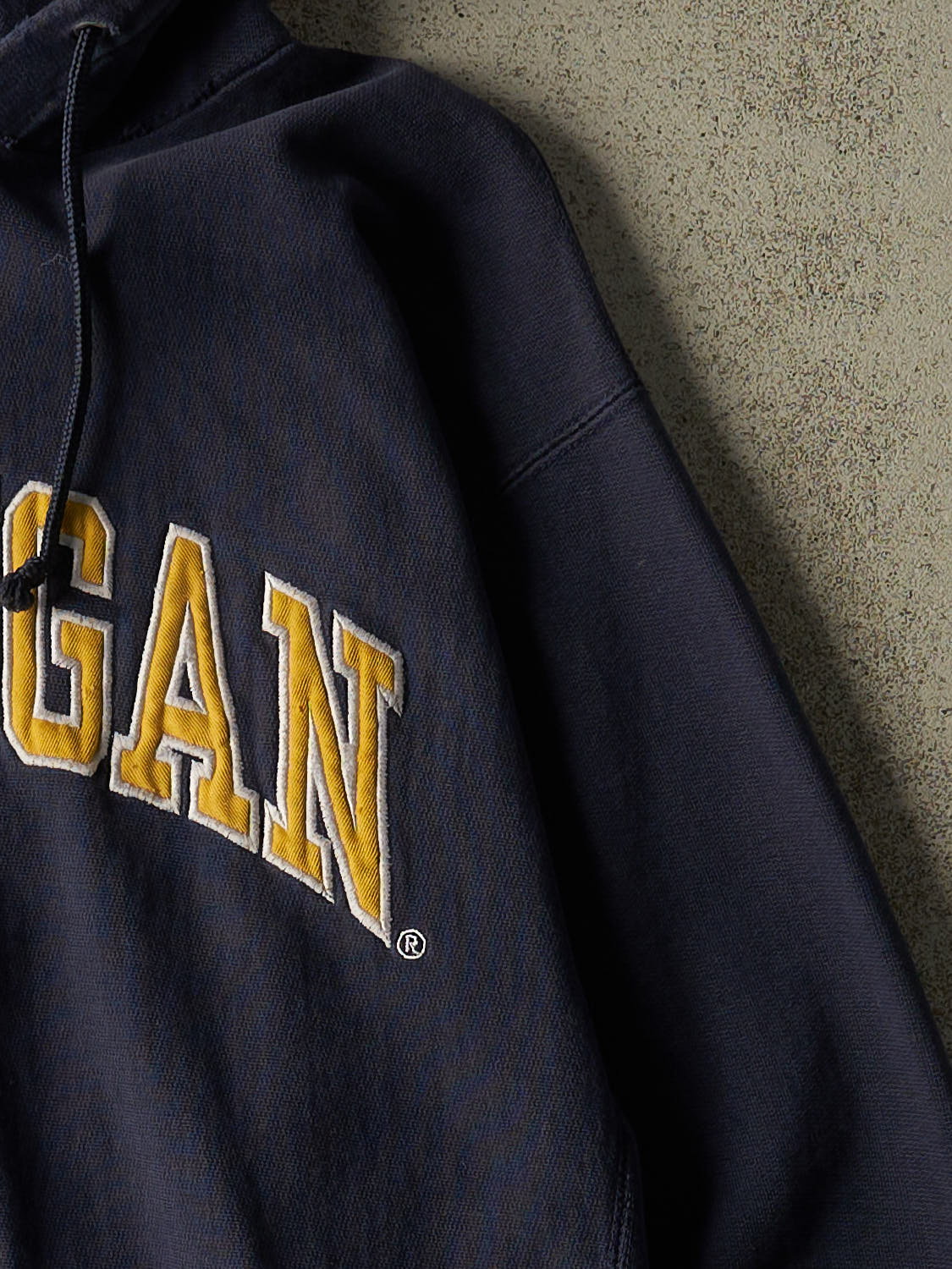 Vintage 90s Navy Blue University of Michigan Embroidered Hoodie (XL)