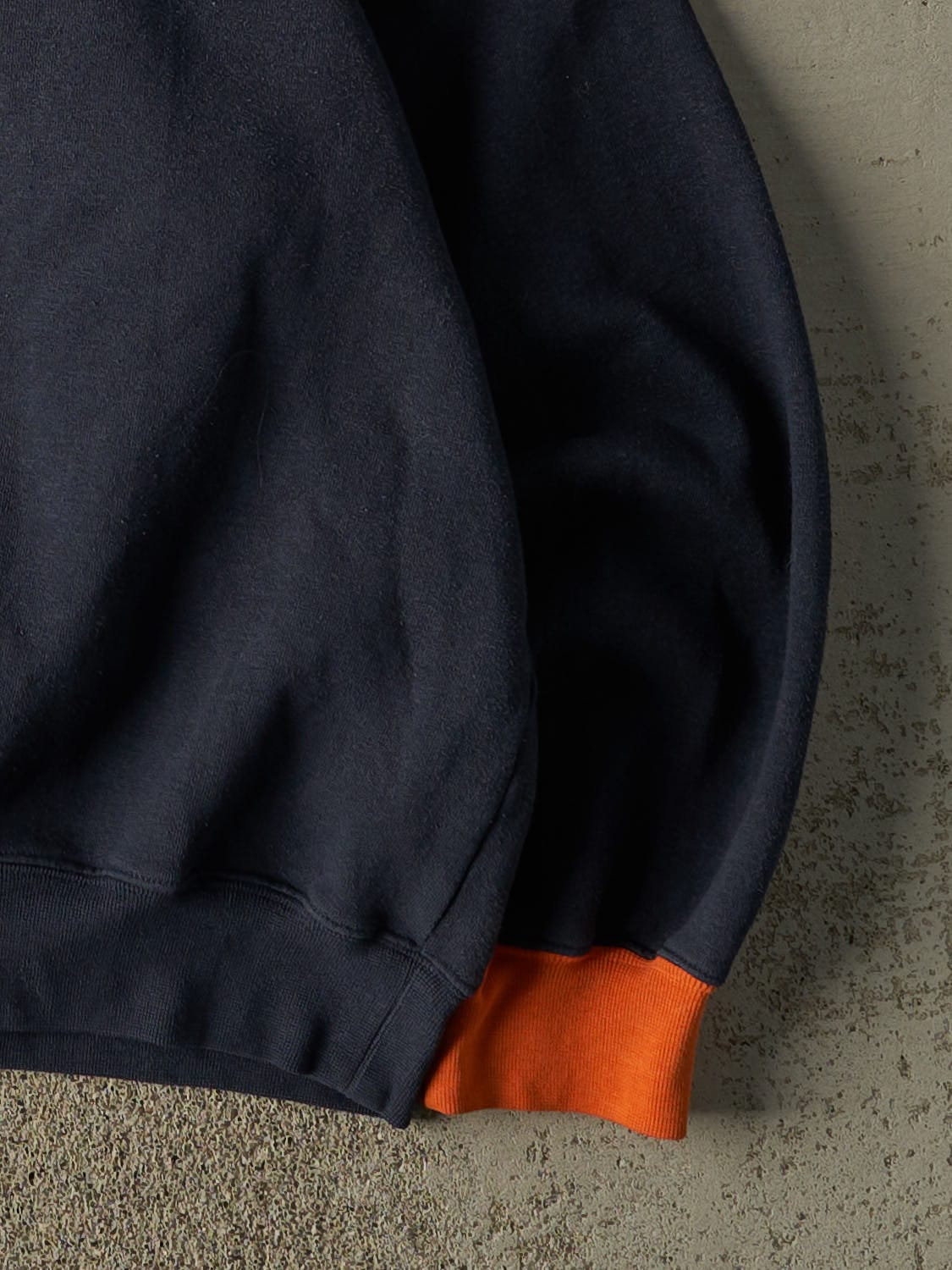 Vintage 90s Navy Blue Chicago Bears Embroidered Crewneck (XL/XXL)