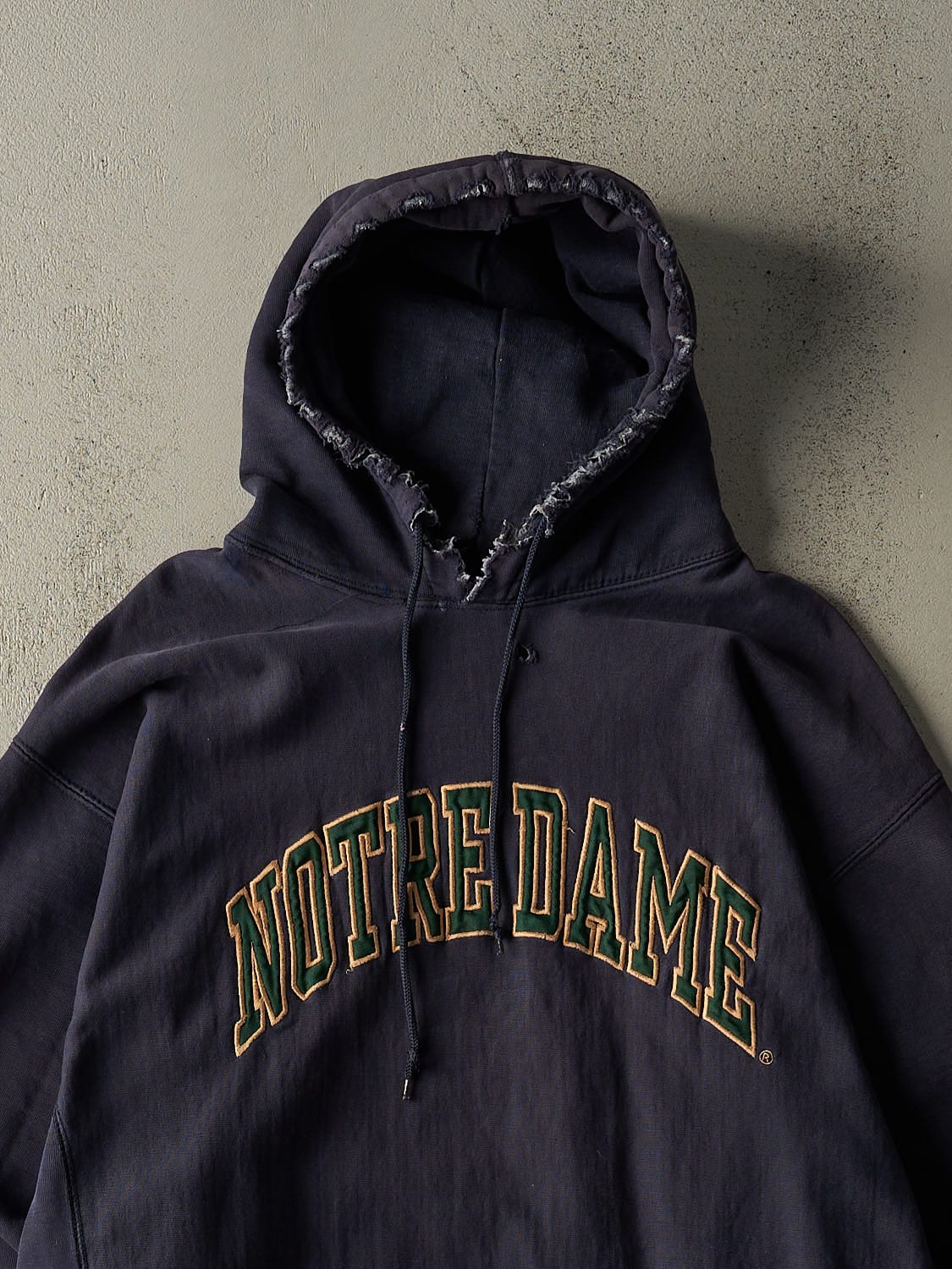 Vintage 90s Sun Faded Navy University of Notre Dame Embroidered Hoodie (XXL)