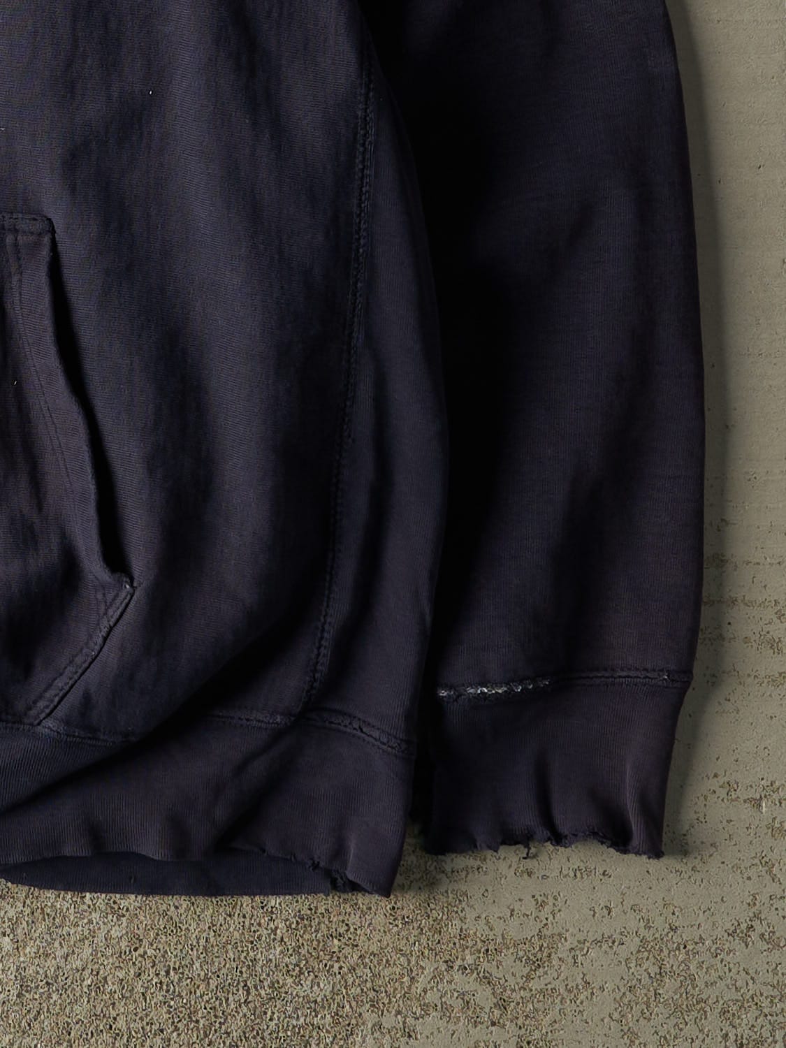 Vintage 90s Sun Faded Navy University of Notre Dame Embroidered Hoodie (XXL)