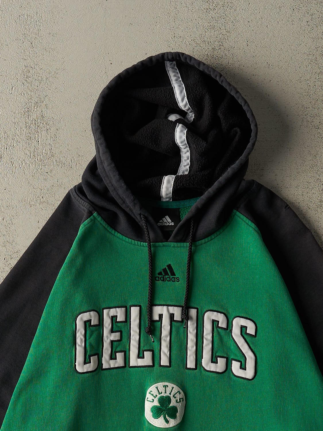 Vintage Y2K Green & Black Adidas Boston Celtics Hoodie (XXL)