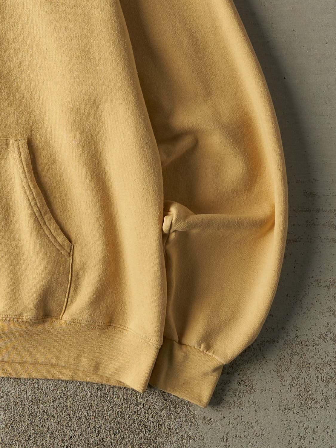 Vintage Y2K Yellow Champion Iowa State Hoodie (M)