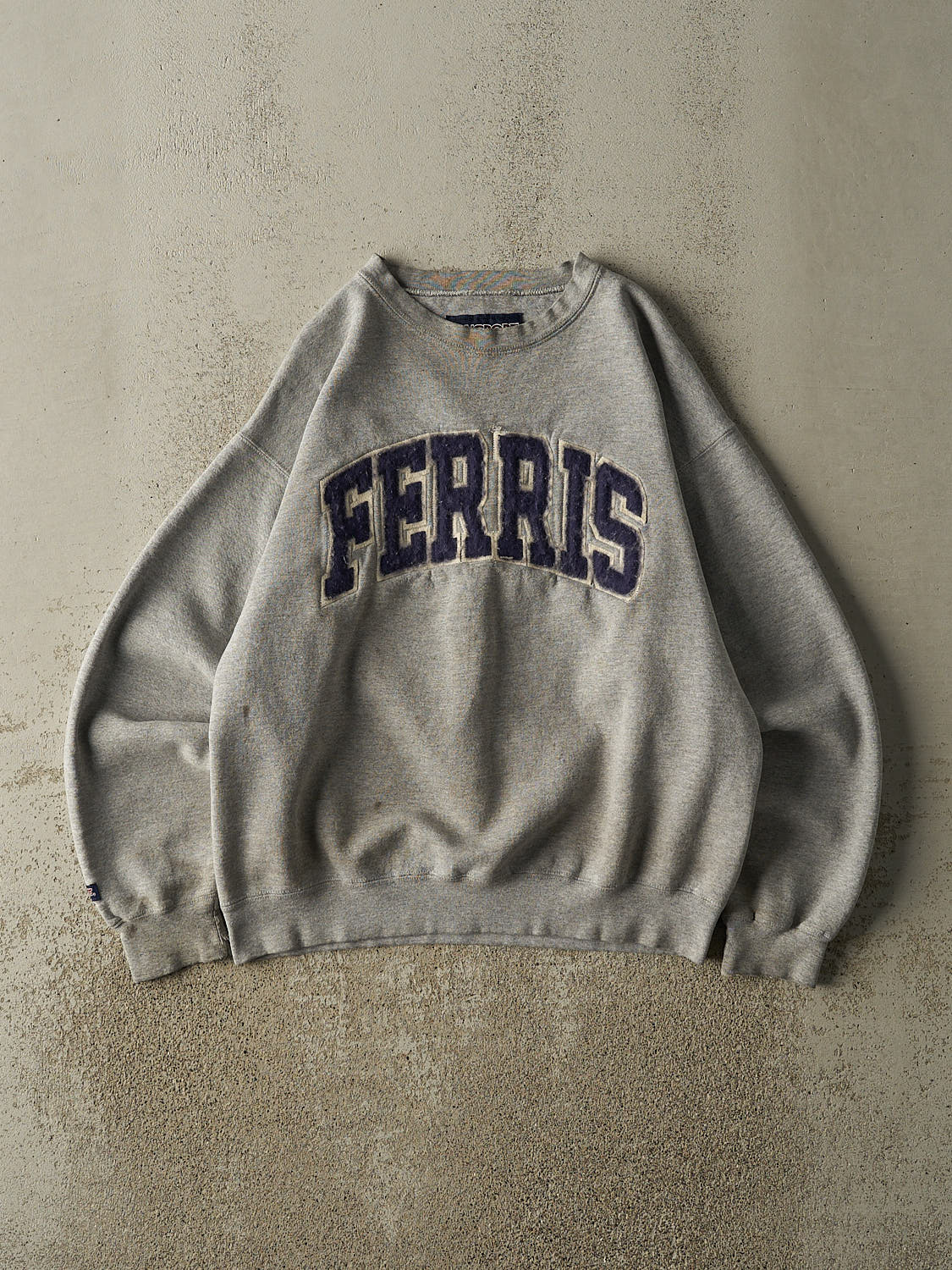 Vintage 90s Grey Ferris Embroidered Crewneck (M)
