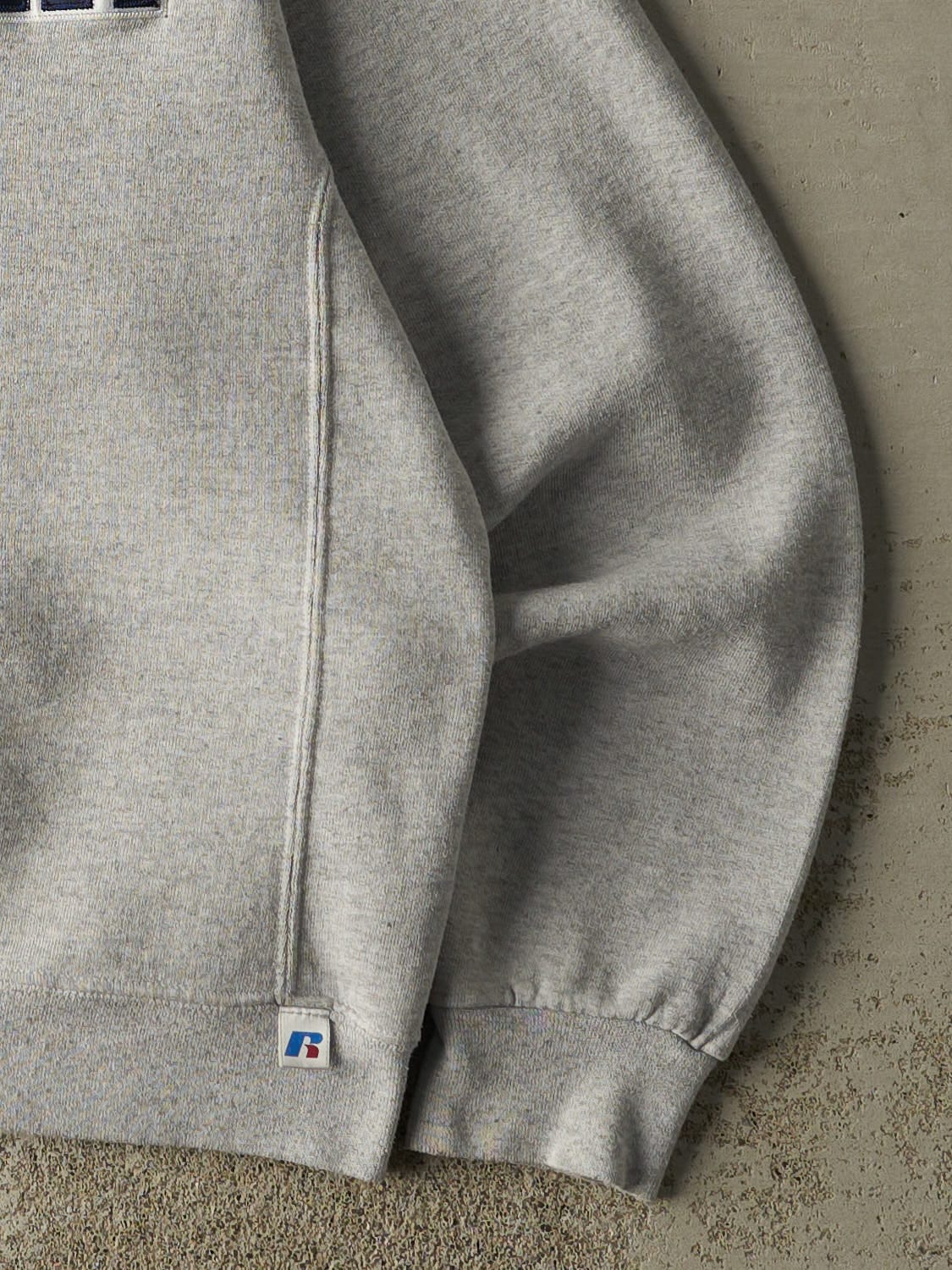 Vintage Y2K Heather Grey Russell Athletic Humber Crewneck (S/M)