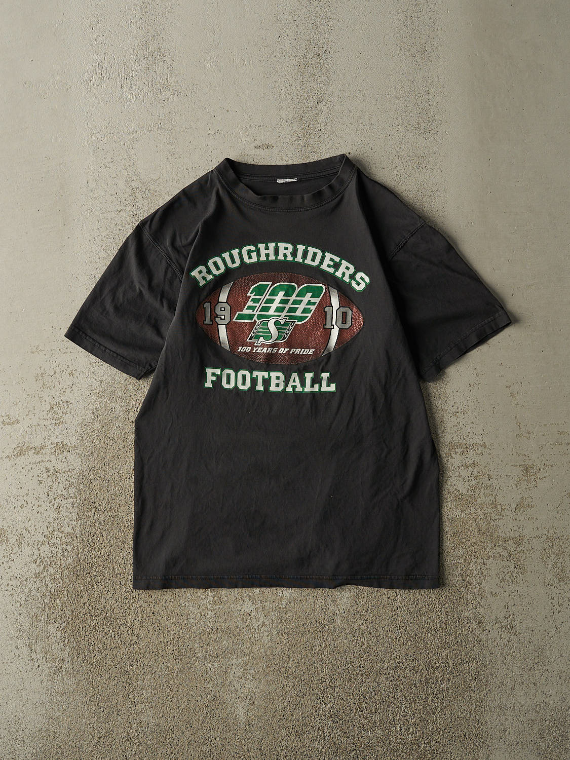 Vintage 10' Faded Black Saskatchewan Roughriders Tee (XS/S)