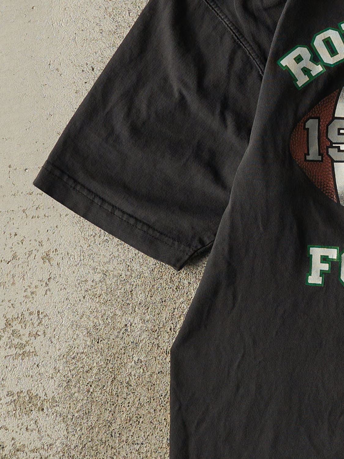 Vintage 10' Faded Black Saskatchewan Roughriders Tee (XS/S)