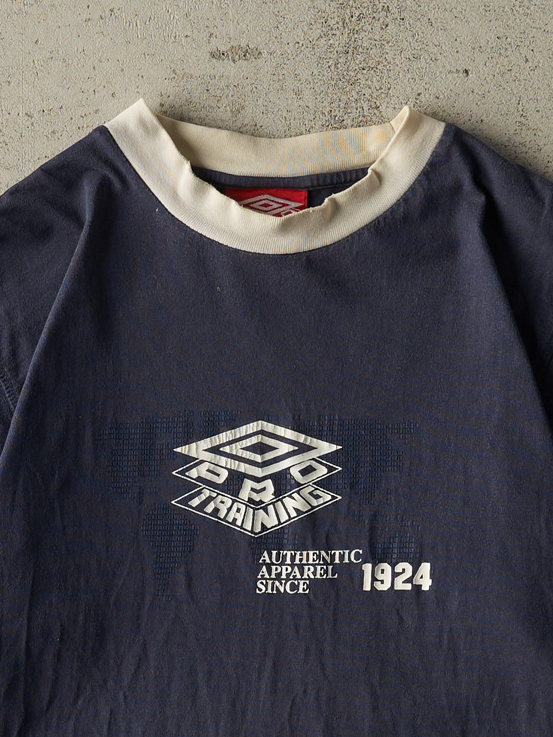 Vintage Y2K Navy Blue Umbro Tee (M/L)