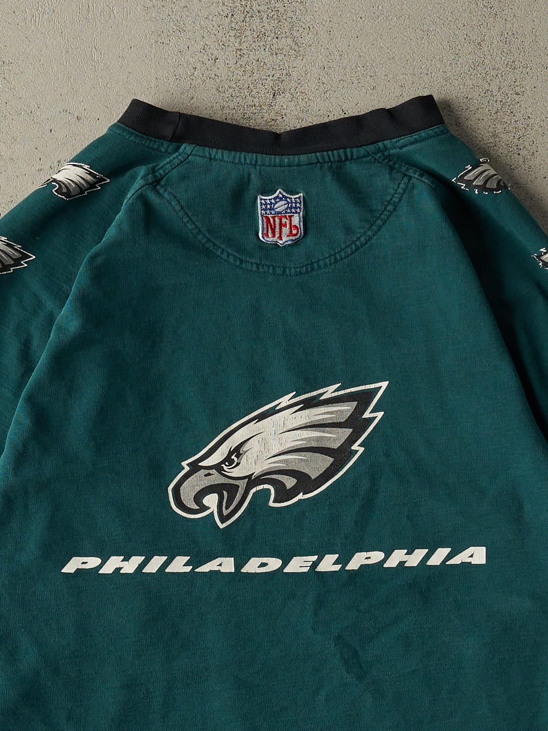 Vintage Y2K Green Philadelphia Eagles Long Sleeve (L)