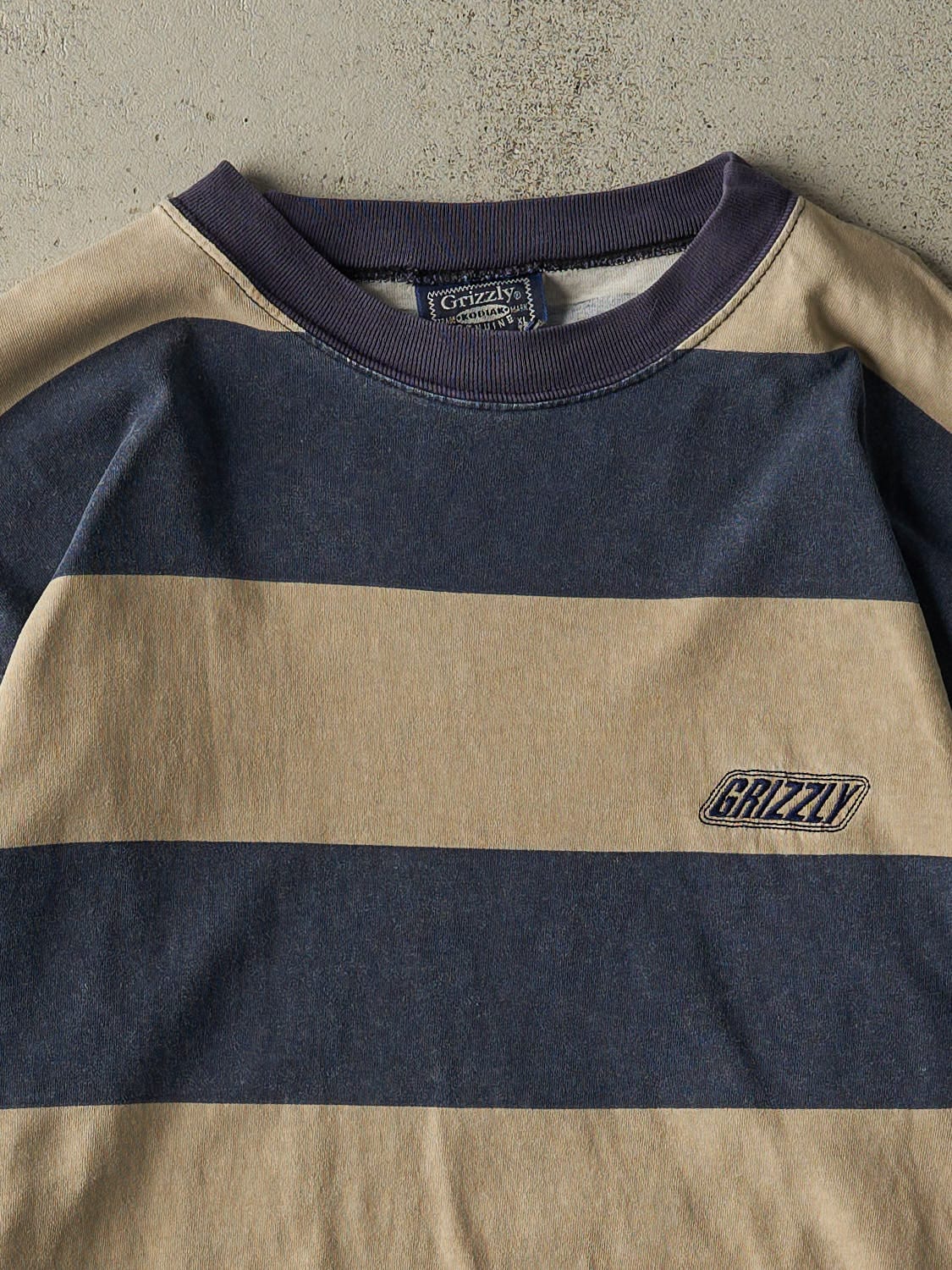 Vintage 90s Beige & Navy Kodiak Grizzly Striped Long Sleeve (XL/XXL)