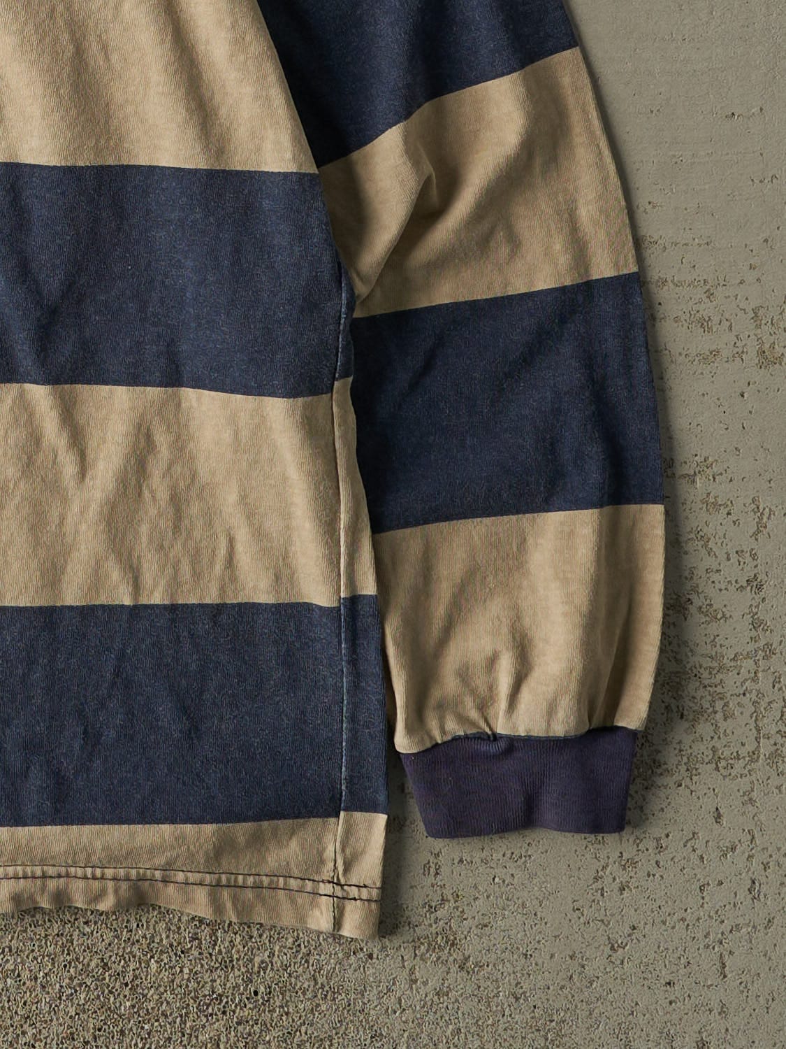 Vintage 90s Beige & Navy Kodiak Grizzly Striped Long Sleeve (XL/XXL)