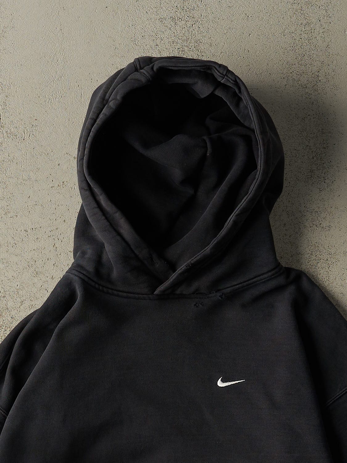Vintage Y2K Black Nike Embroidered Swoosh Hoodie (M/L)
